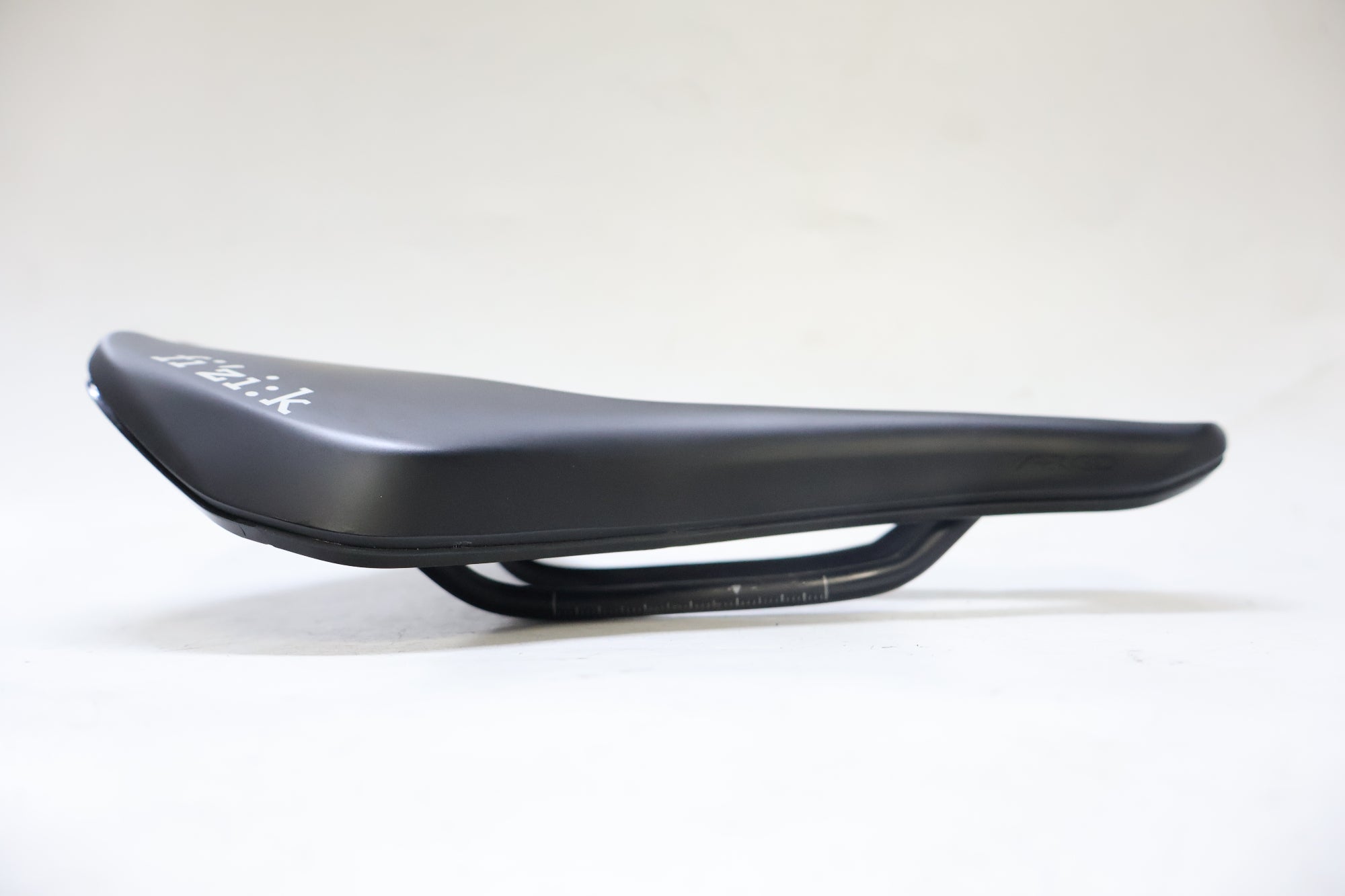 FIZIK 「フィジーク」 ARGO TEMPO R5 サドル / 高知店