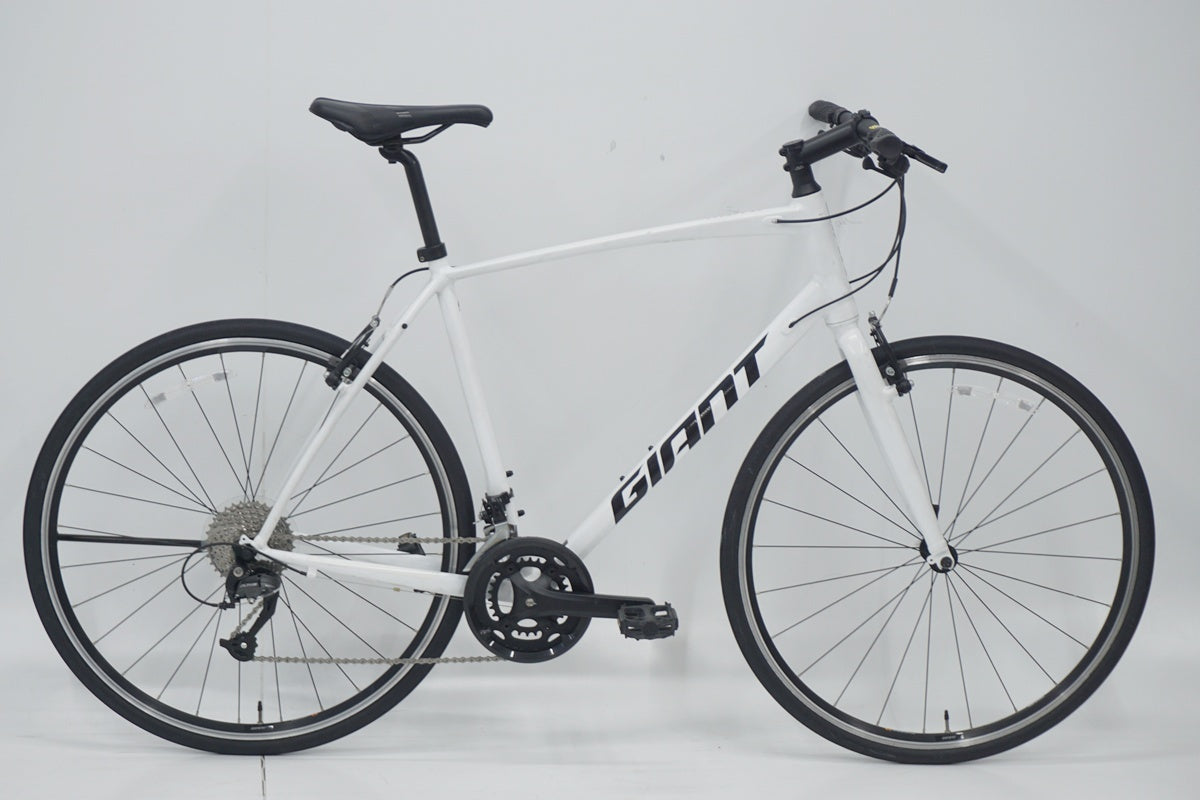 GIANT 「ジャイアント」 ESCAPE RX3 2022モデル クロスバイク 2022 GIANT Bicycles | ESCAPE R3