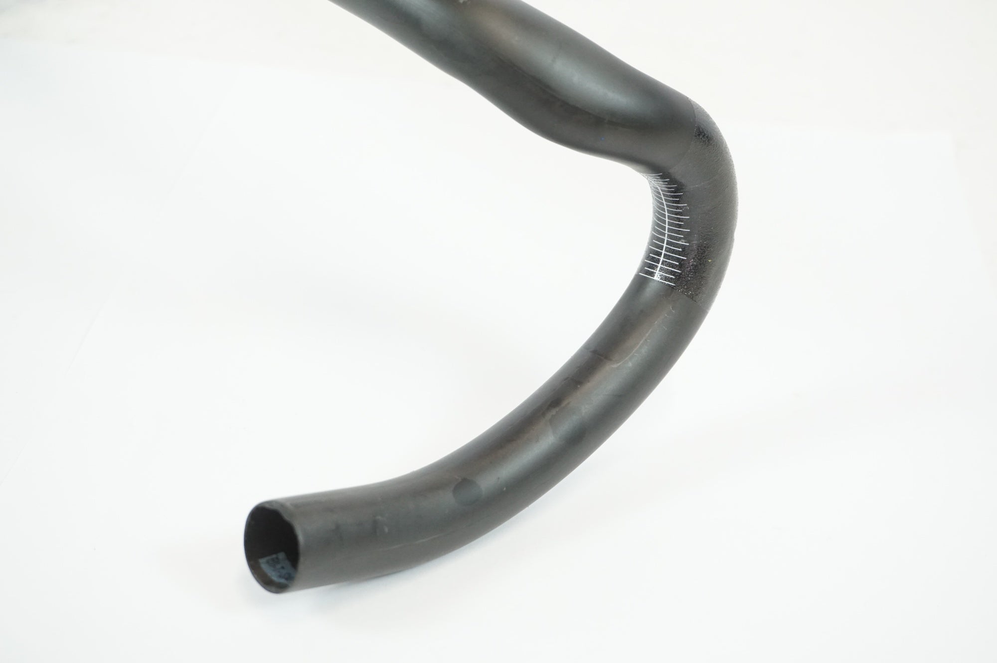 3T 「スリーティー」 ERGONOVA TEAM φ31.8 420mm カーボンハンドル / 宇都宮店