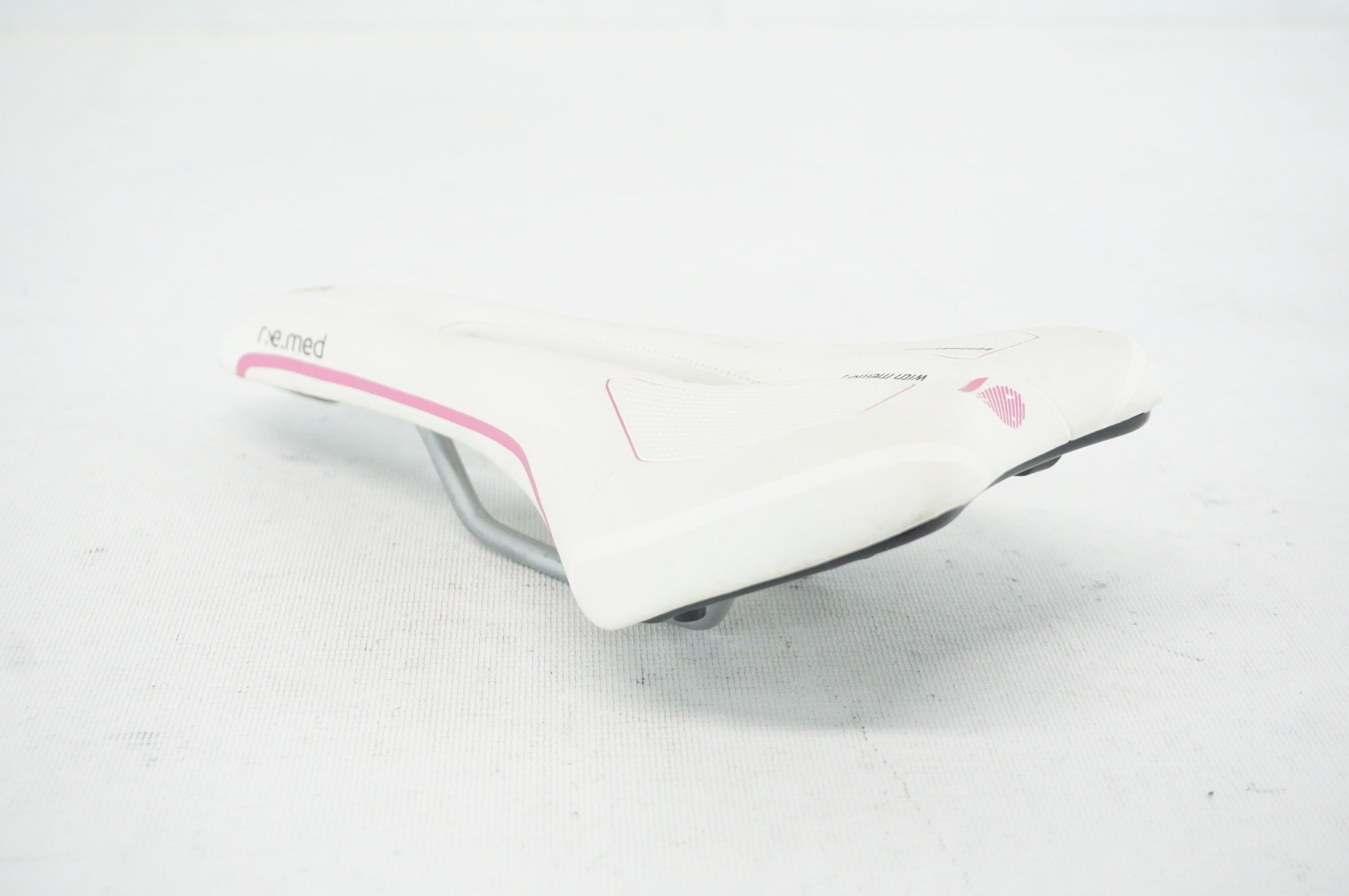 SELLE ROYAL 「セラロイヤル」 R.E.MED サドル / 阪急塚口店