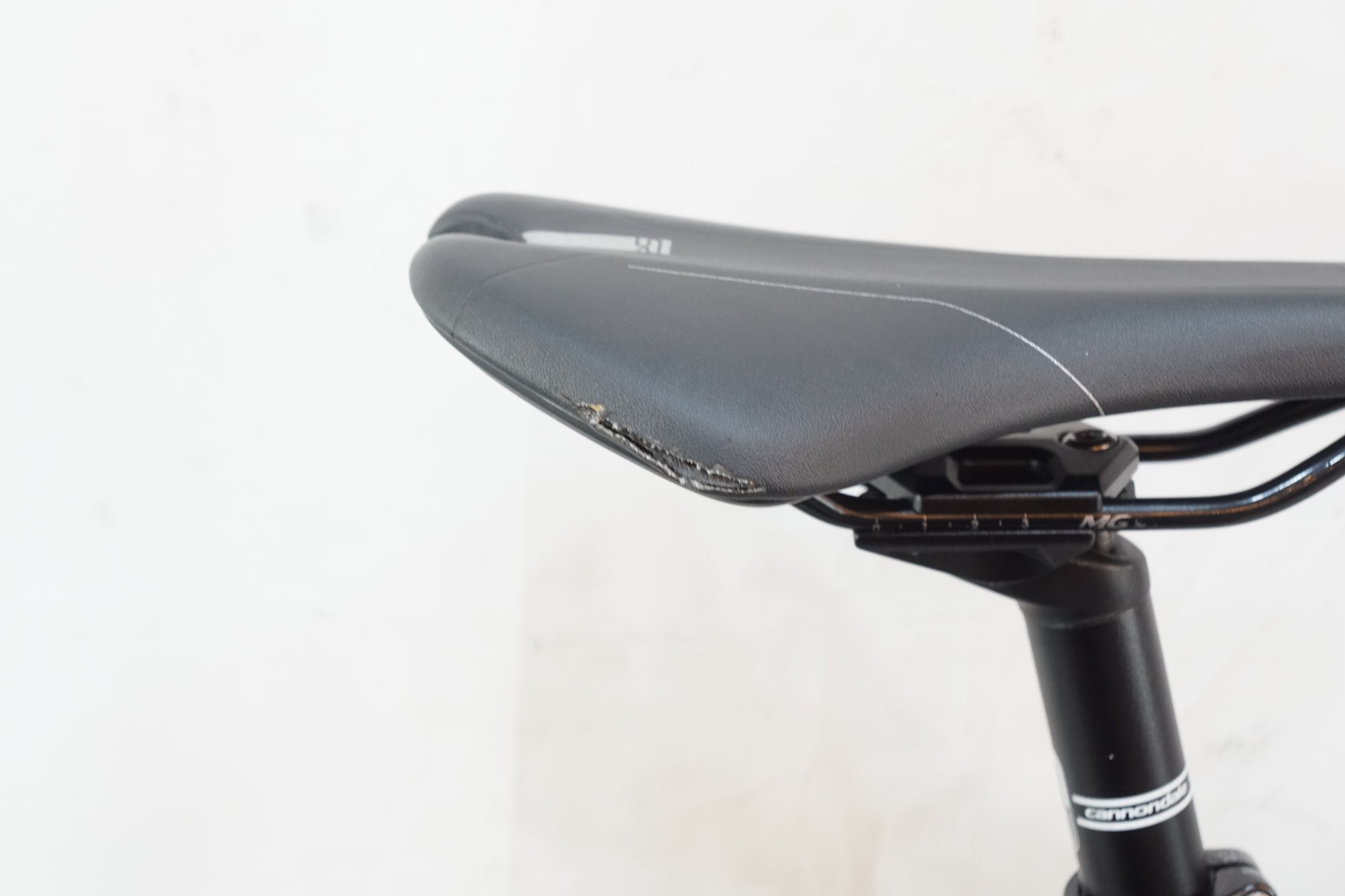 CANNONDALE 「キャノンデール」 SUPERSIX EVO 105 2016年モデル ロードバイク / バイチャリ浦和ベース