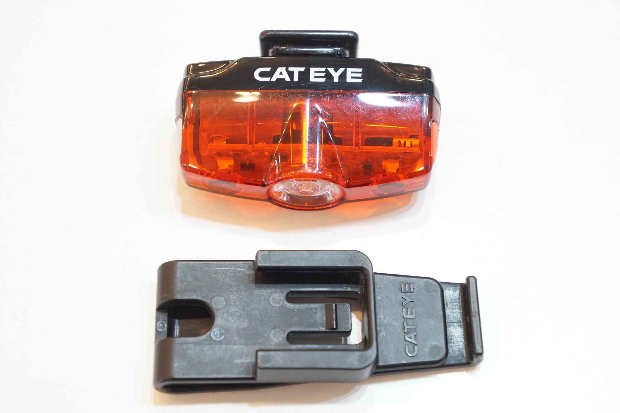 CATEYE 「キャットアイ」 TL-LD620/635/AU620 リアライト / バイチャリ浦和ベース