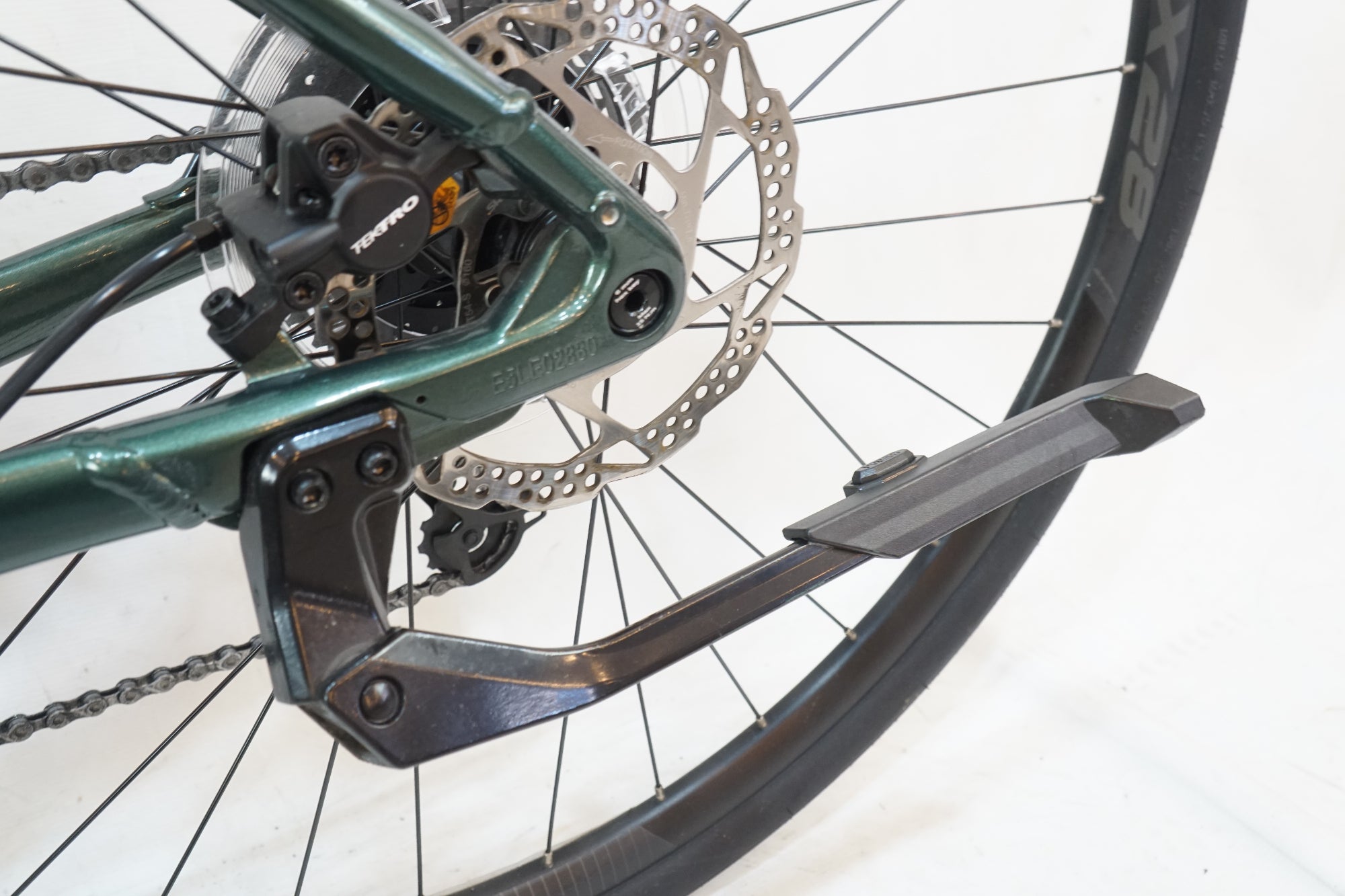 GIANT 「ジャイアント」 ESCAPE R E+ 2025年モデル e-BIKE / バイチャリ浦和ベース