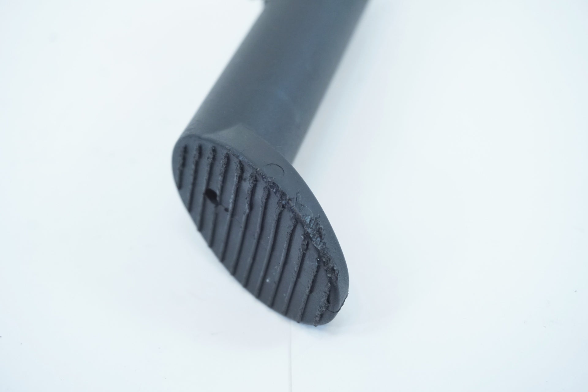 ノーブランド キックスタンド / 有明ガーデン店