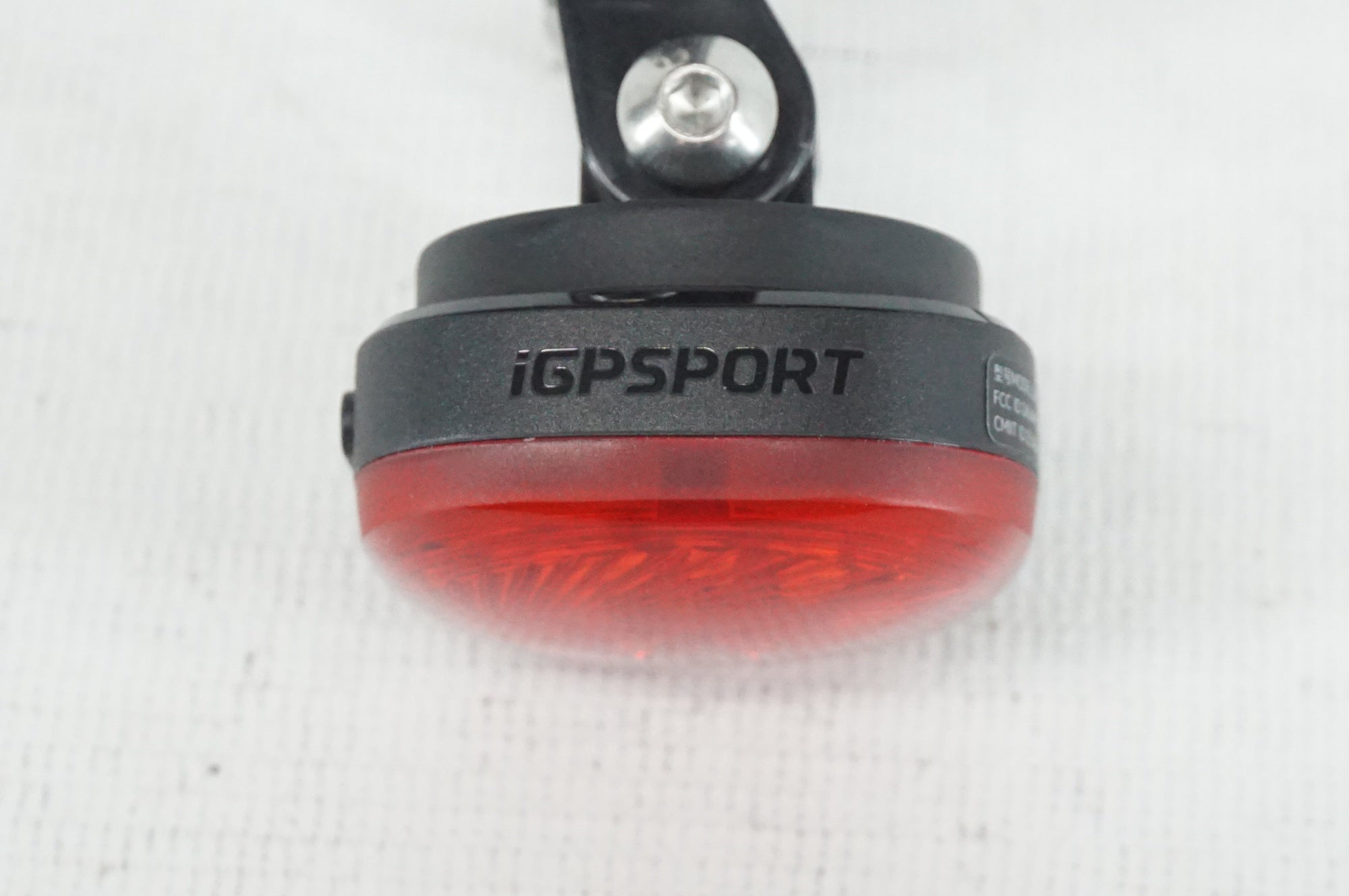IGPSPORT 「アイジーピースポーツ」 TL50 リアライト / 阪急塚口店
