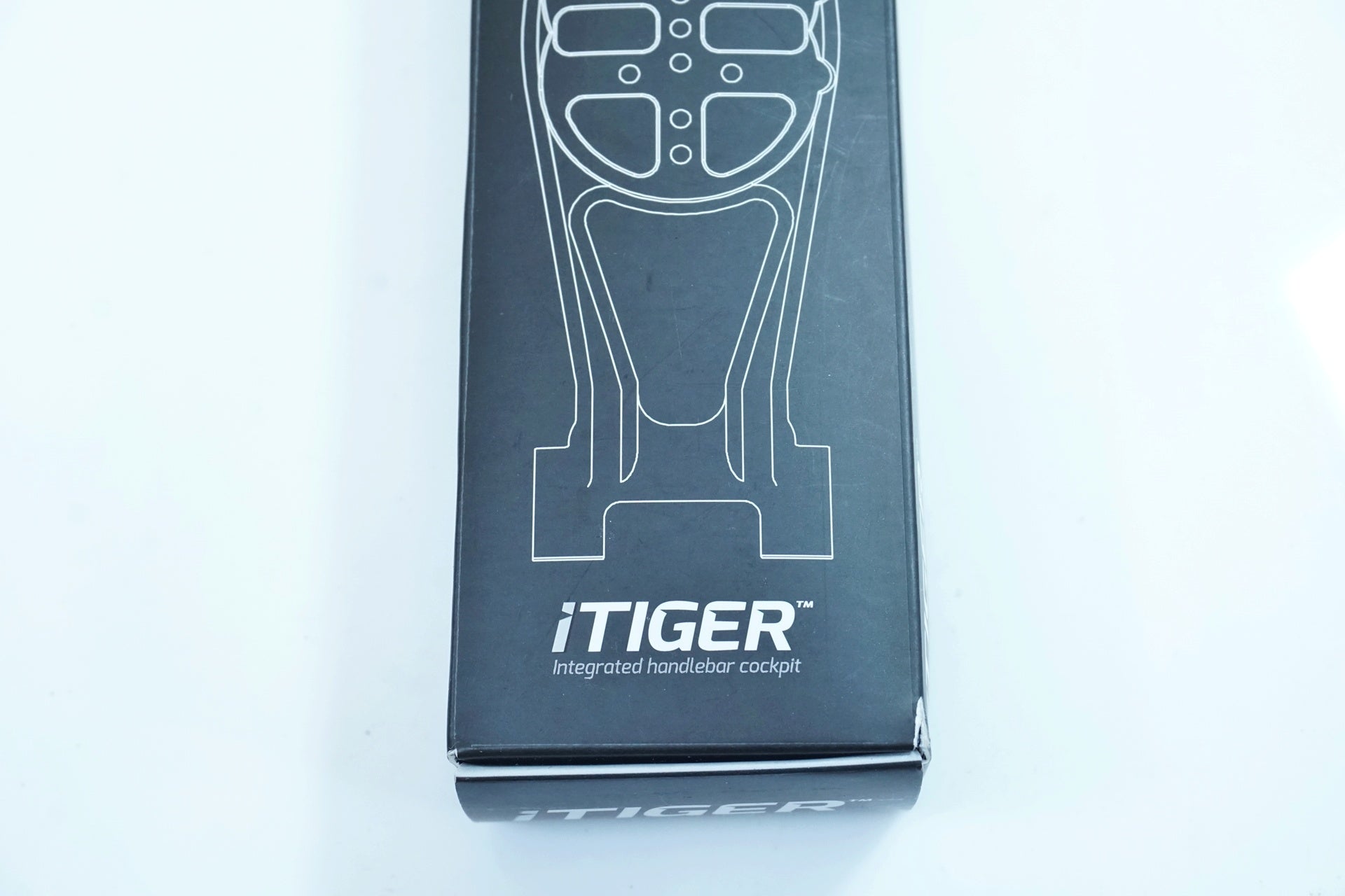 MOST 「モスト」 iTIGER コンピューターマウント / 有明ガーデン店