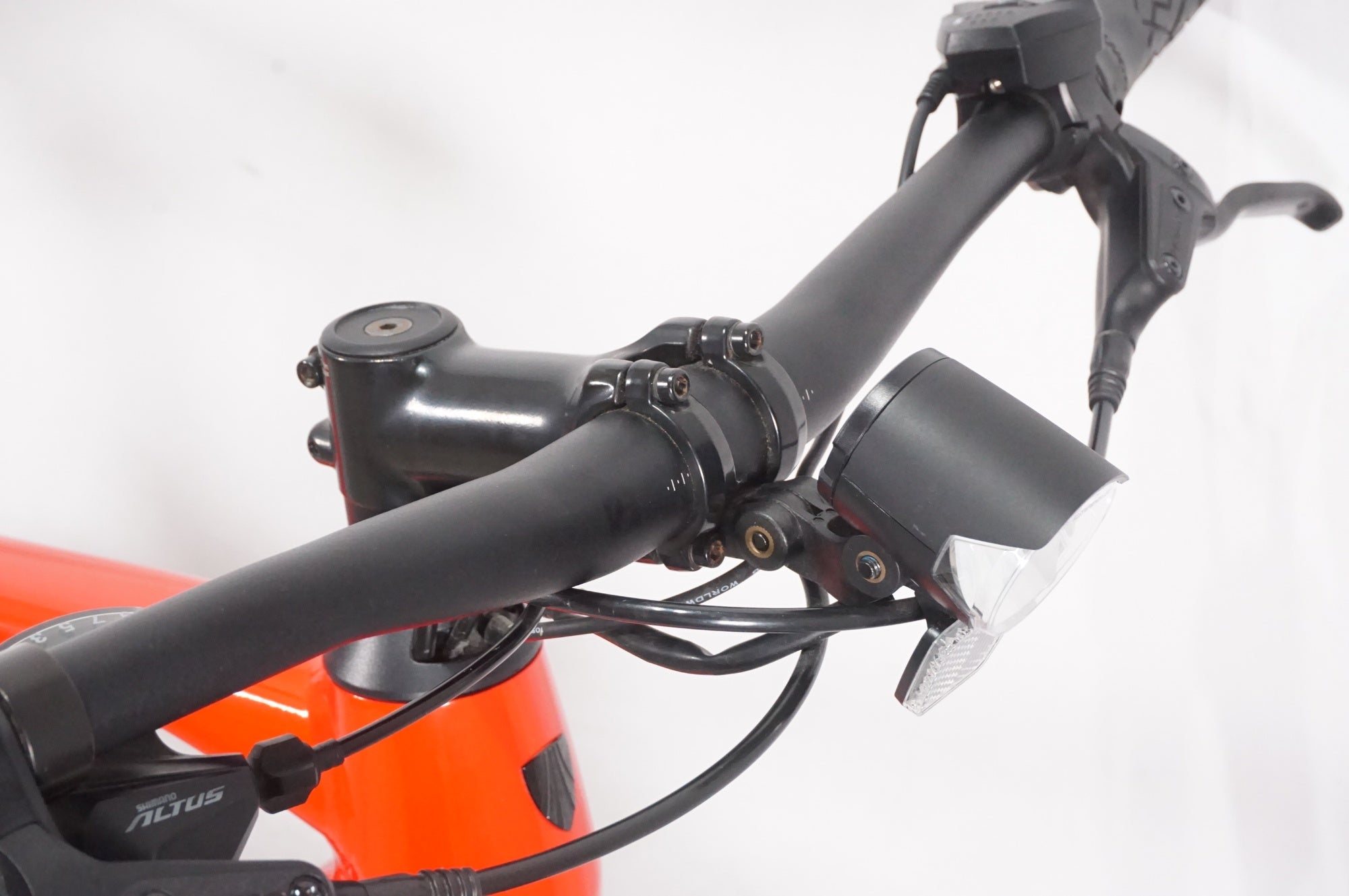 TREK 「トレック」 FX+2 2024年モデル 電動アシスト自転車 / AKIBA店