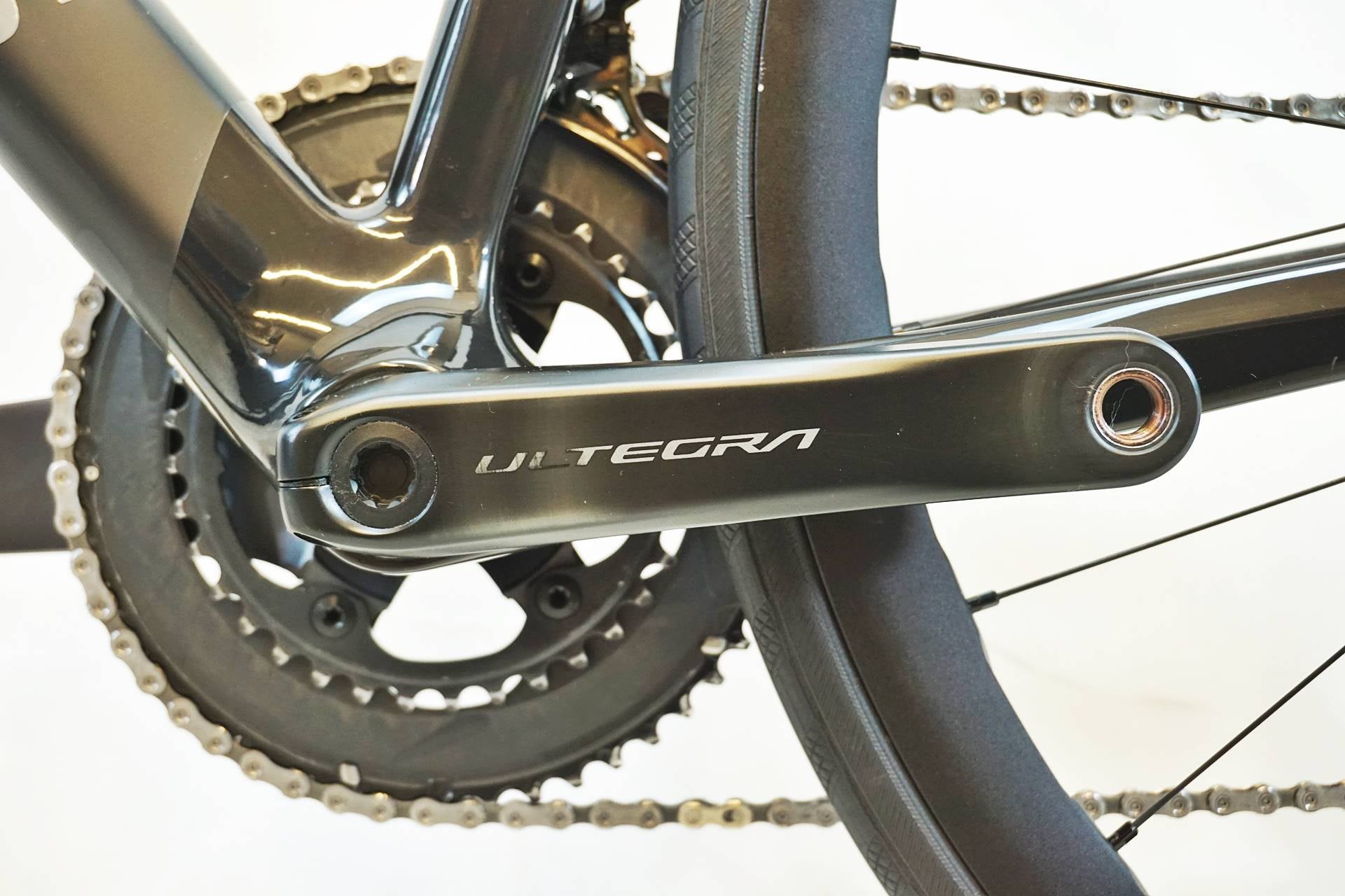 FOCUS 「フォーカス」 IZALCO MAX DISC 9 2022年モデル ロードバイク / 有明ガーデン店