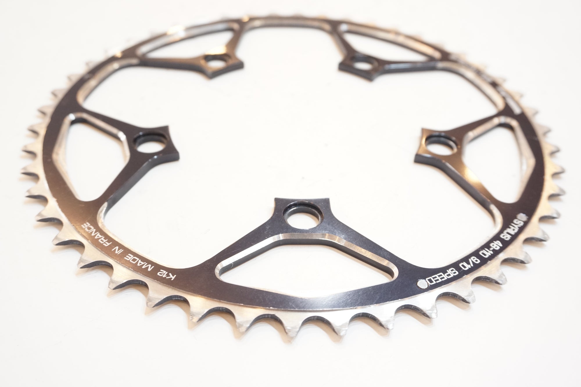 SPECIALITES 「スペシャリテ」 TA 48T チェーンリング / バイチャリ浦和ベース