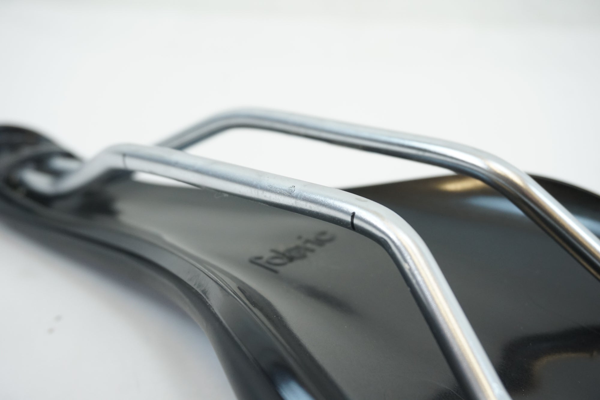 FABRIC 「ファブリック」 SCOOP SHALLOW サドル / 有明ガーデン店