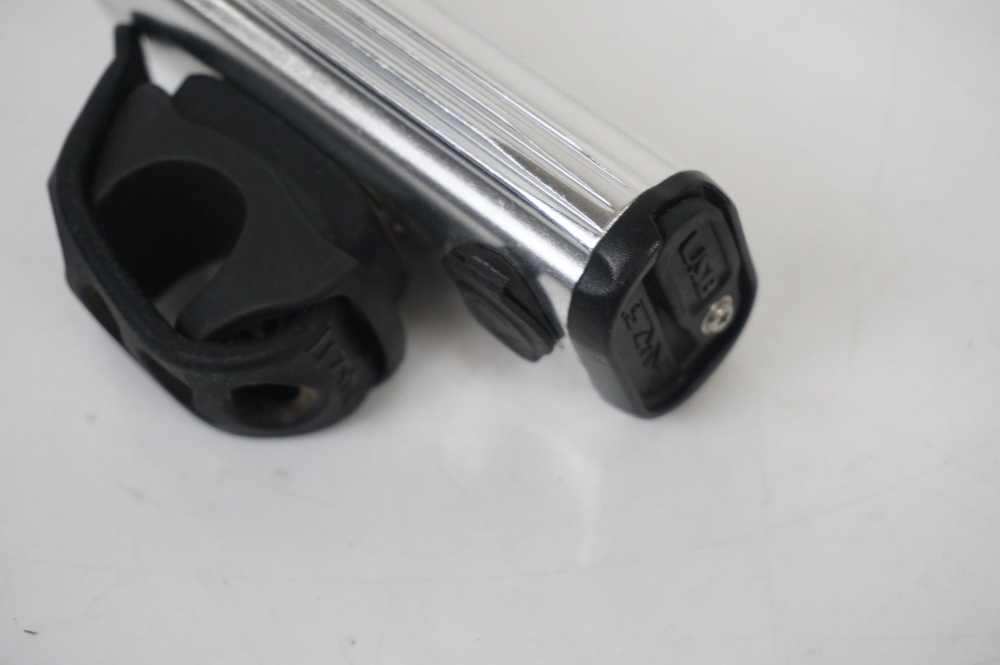 LEZYNE 「レザイン」 POWER DRIVE 1100i フロントライト / 大宮店