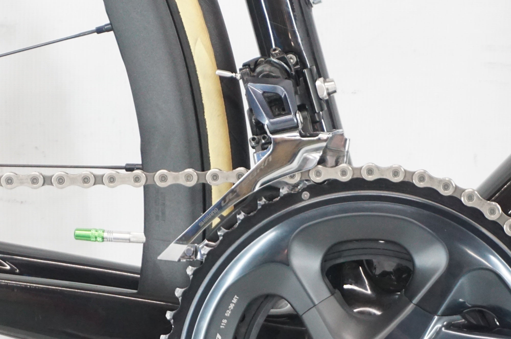 BIANCHI 「ビアンキ」 SPECIALISSIMA DISC 2022年モデル ロードバイク / 阪急塚口店