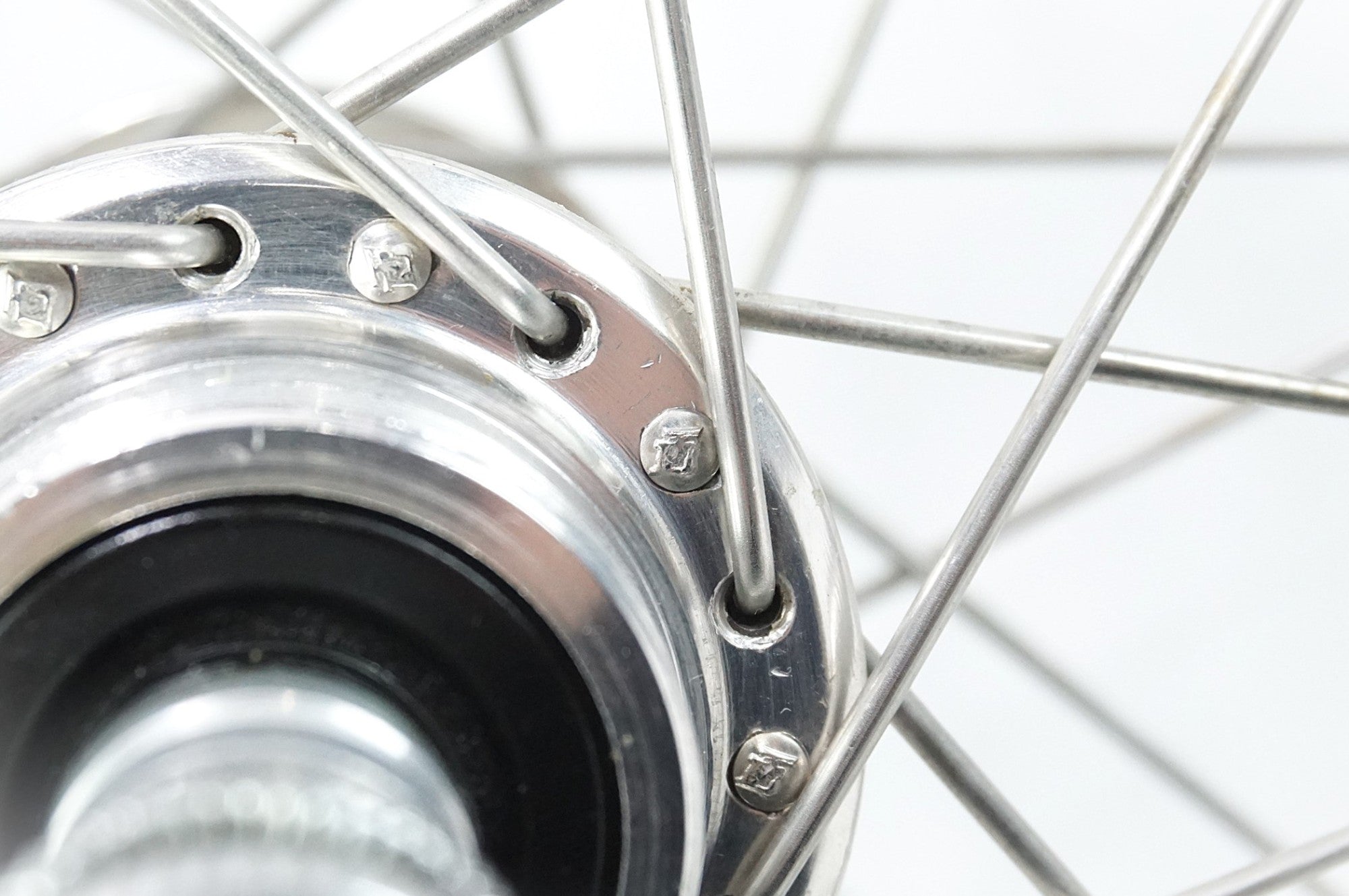 SUNTOUR 「サンツアー」 SUPERBE PRO BH-1500 / CAMPAGNOLO LAMBDA AERO ボスフリー ホイールセット / 中目黒店