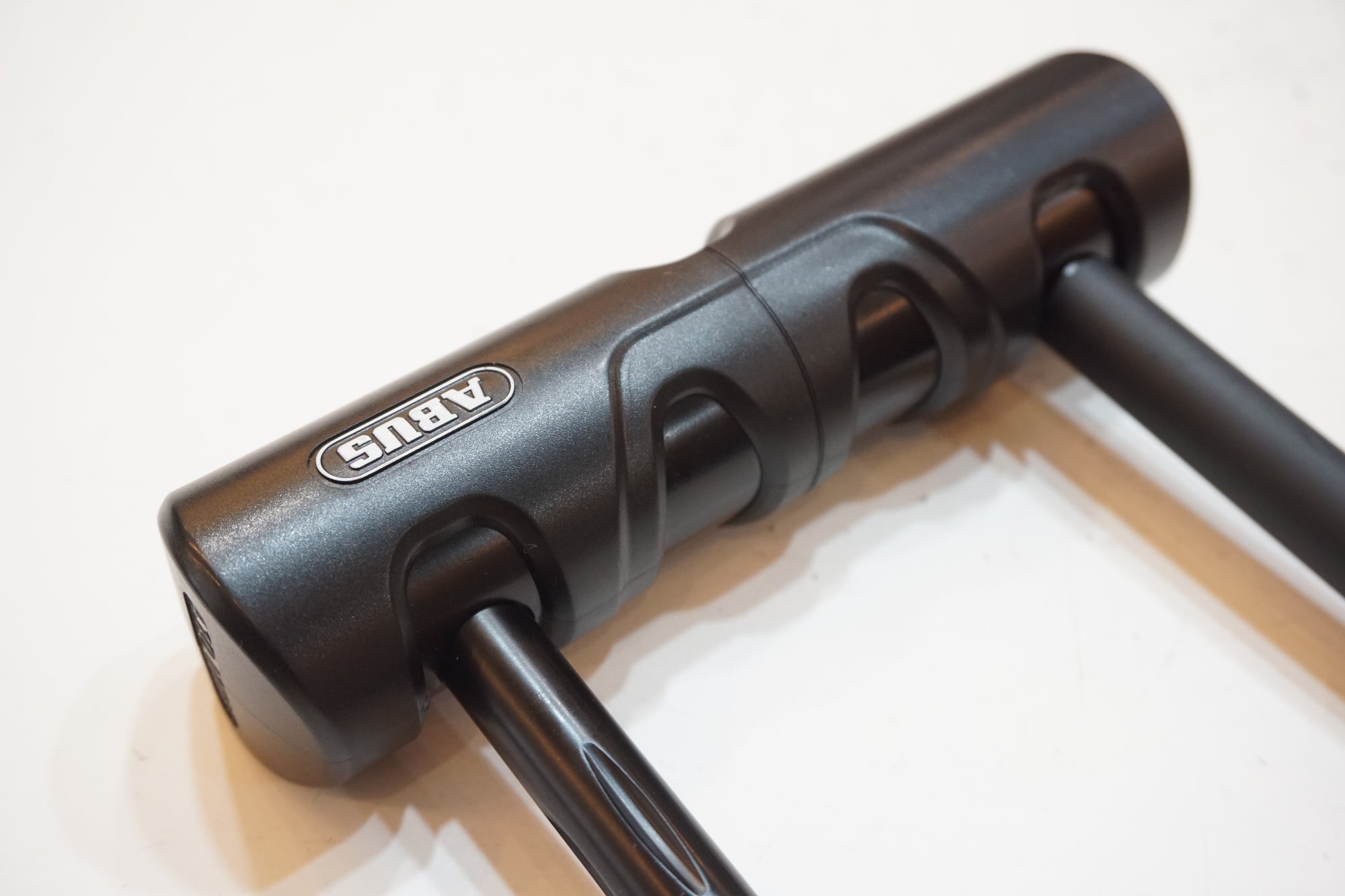 ABUS 「アバス」 U字ロック / バイチャリ浦和ベース