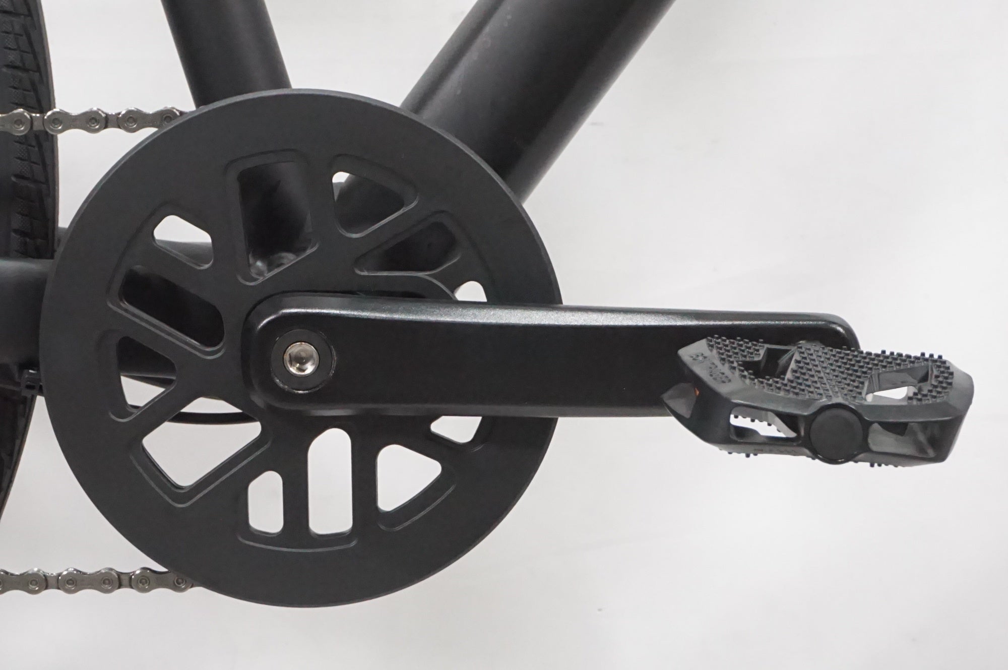 TREK 「トレック」 FX2 DISC 2025年モデル クロスバイク / AKIBA店