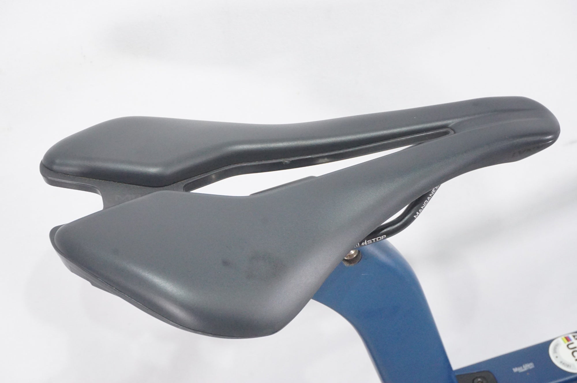 PINARELLO 「ピナレロ」 PRINCE 2021年カスタム ロードバイク / AKIBA店