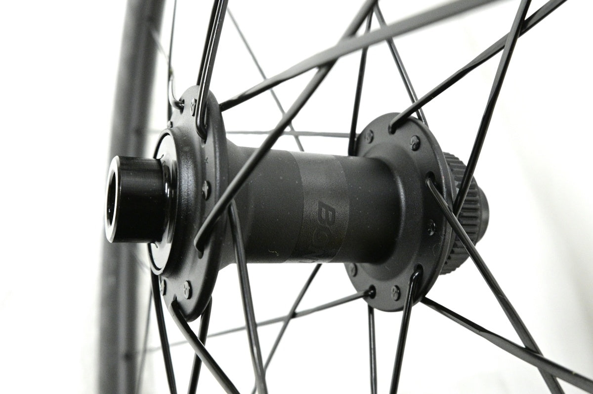 BONTRAGER 「ボントレガー」 AEOLUS ELITE 35 TLR DISC シマノ11速 ホイールセット / 名古屋大須店