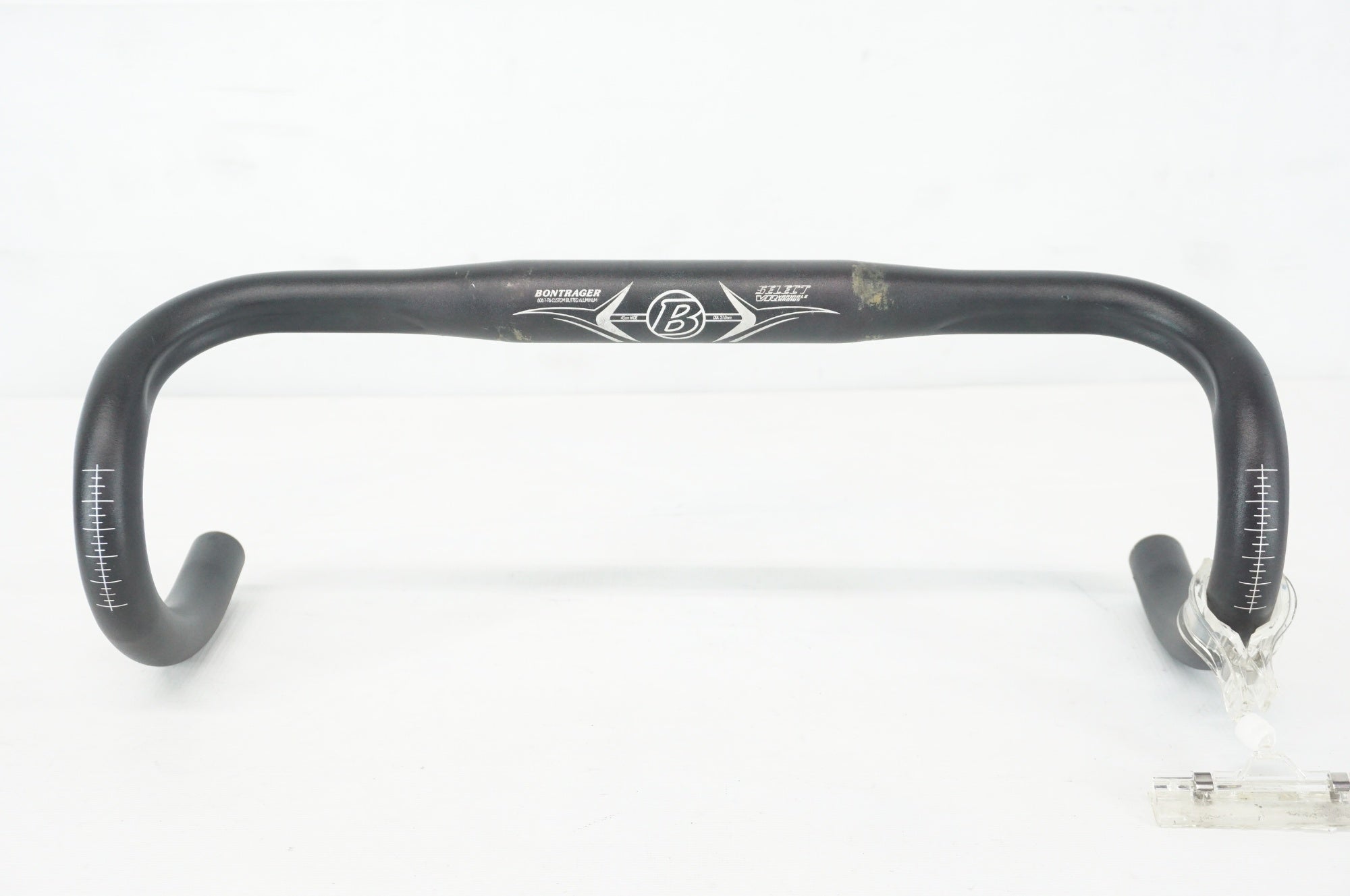 BONTRAGER 「ボントレガー」 VR Φ31.8 400mm ハンドル / 阪急塚口店