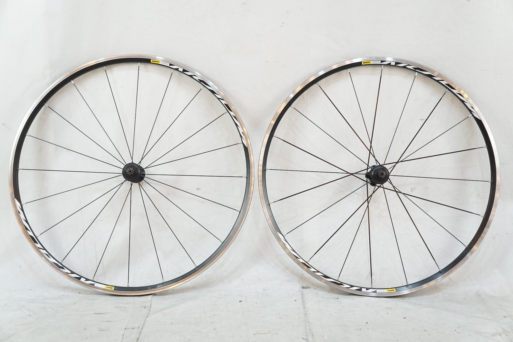 MAVIC 「マビック」 AKSIUM シマノ11速 ホイールセット / バイチャリ