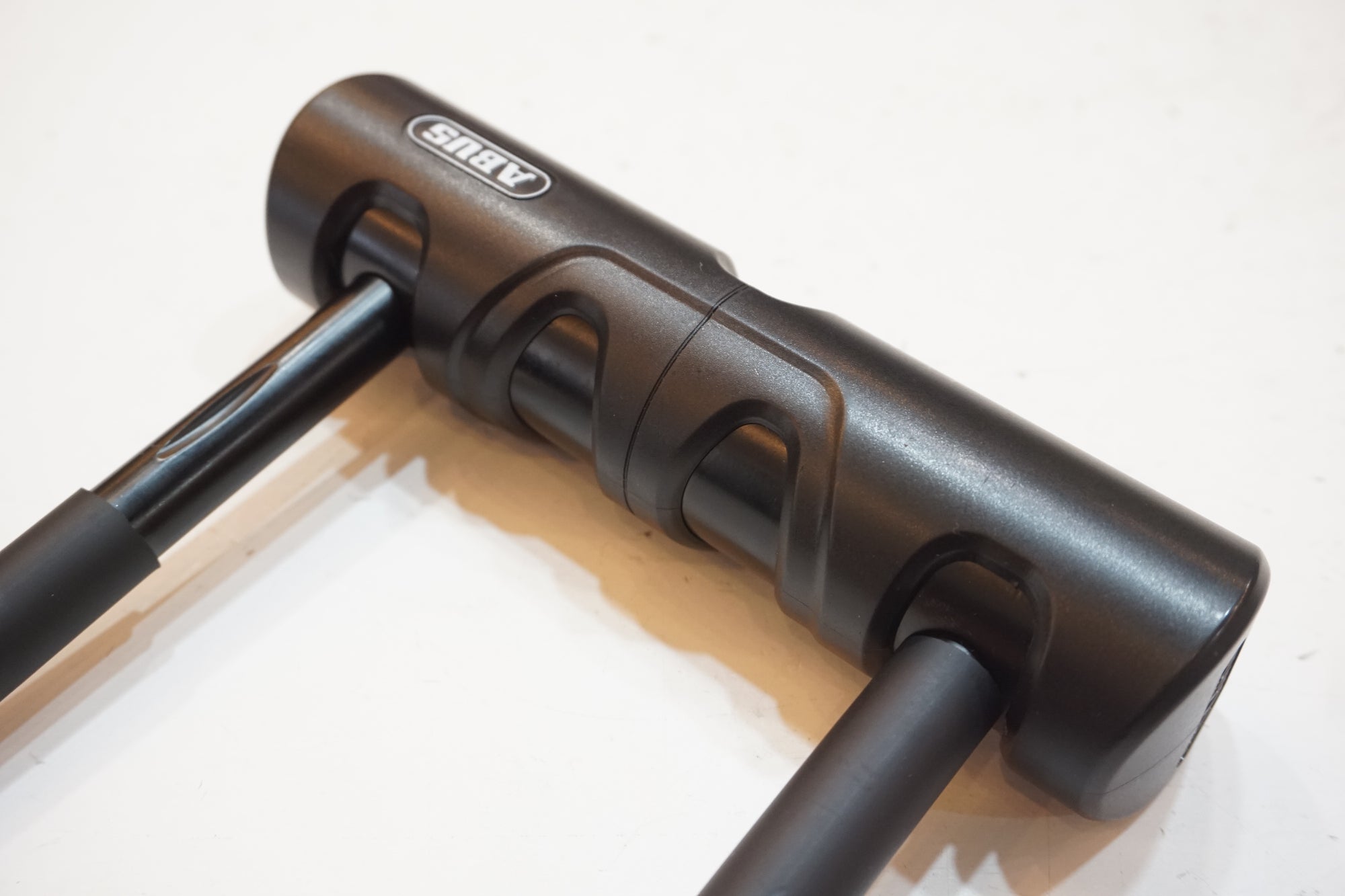 ABUS 「アバス」 U字ロック / バイチャリ浦和ベース