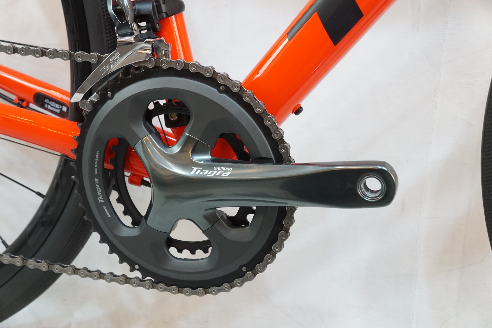 TREK 「トレック」 DOMANE AL4 DISC 2022年モデル ロードバイク / バイチャリ浦和ベース