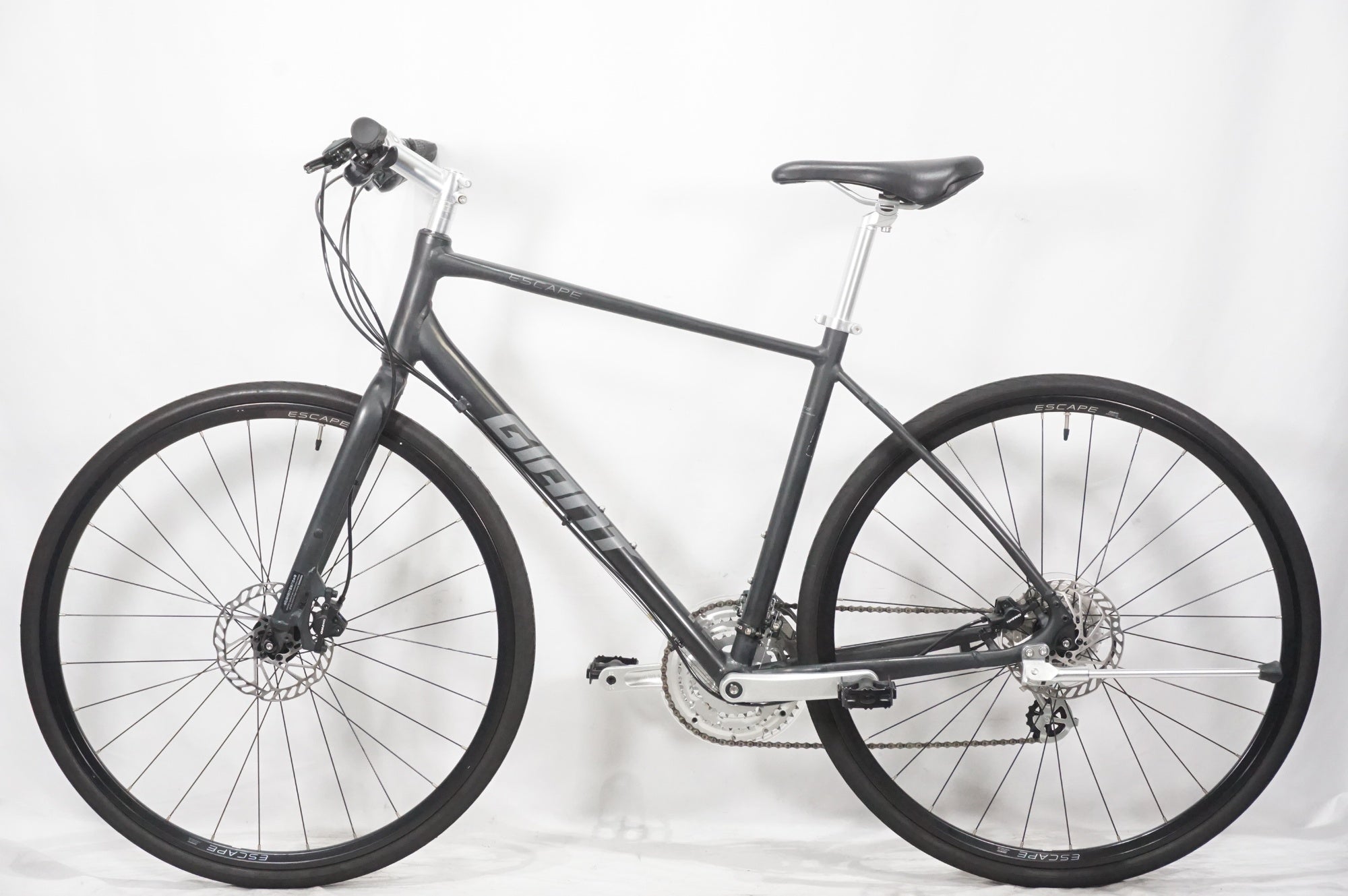 GIANT 「ジャイアント」 ESCAPE R DISC 2022年モデル クロスバイク / AKIBA店