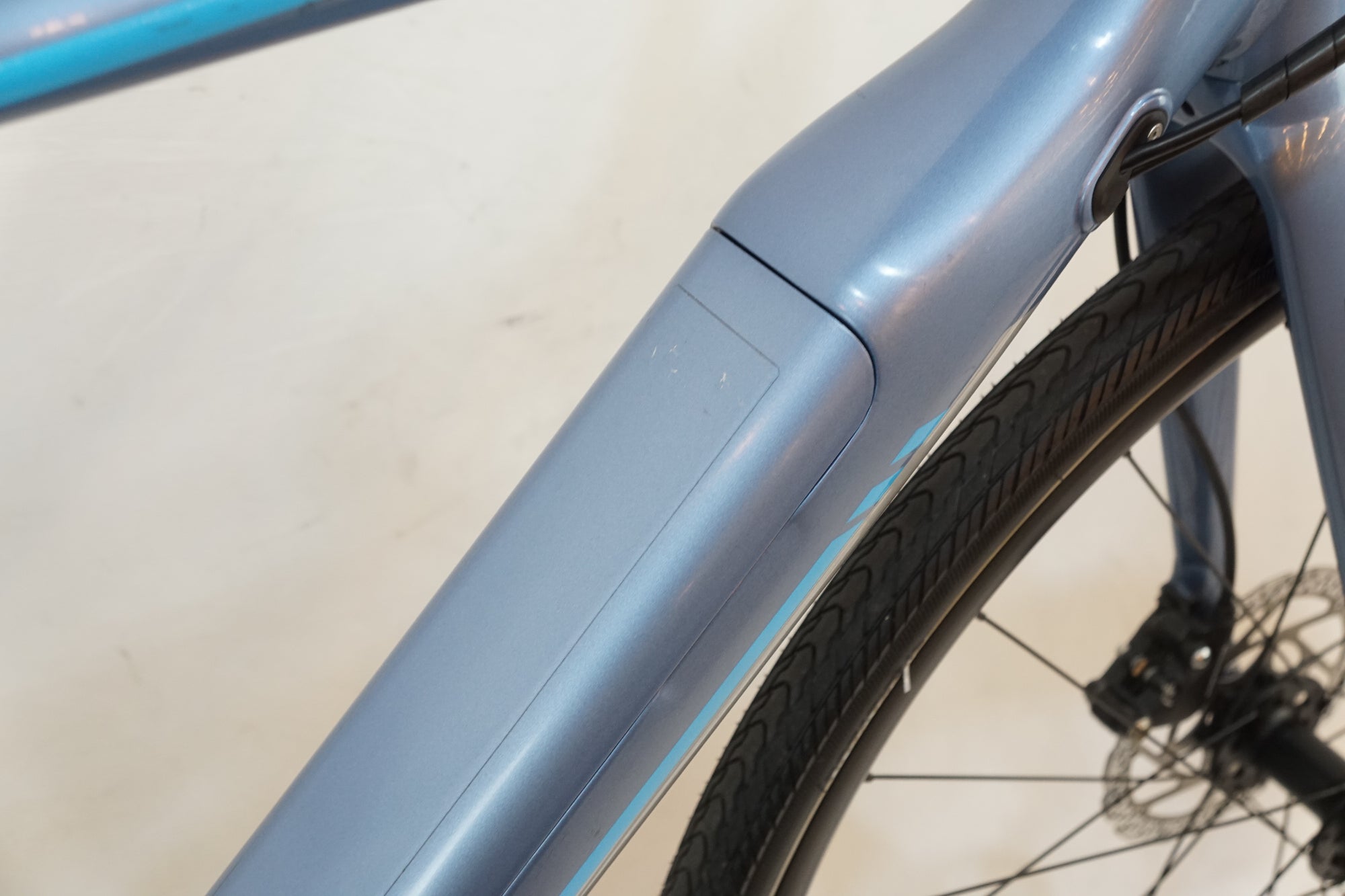 BESV 「ベスビー」 JF1 2022年モデル 電動アシスト自転車 / バイチャリ浦和ベース