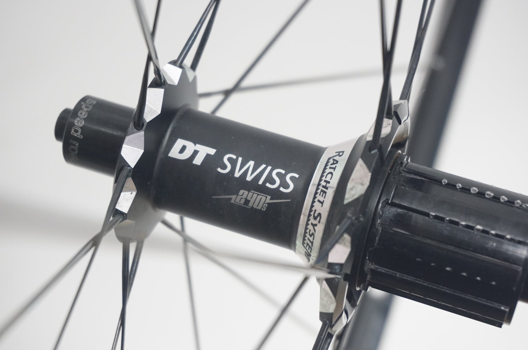 DT SWISS 「ディーティースイス」 RR21 DICUT シマノ11速 ホイールセット / 福岡店