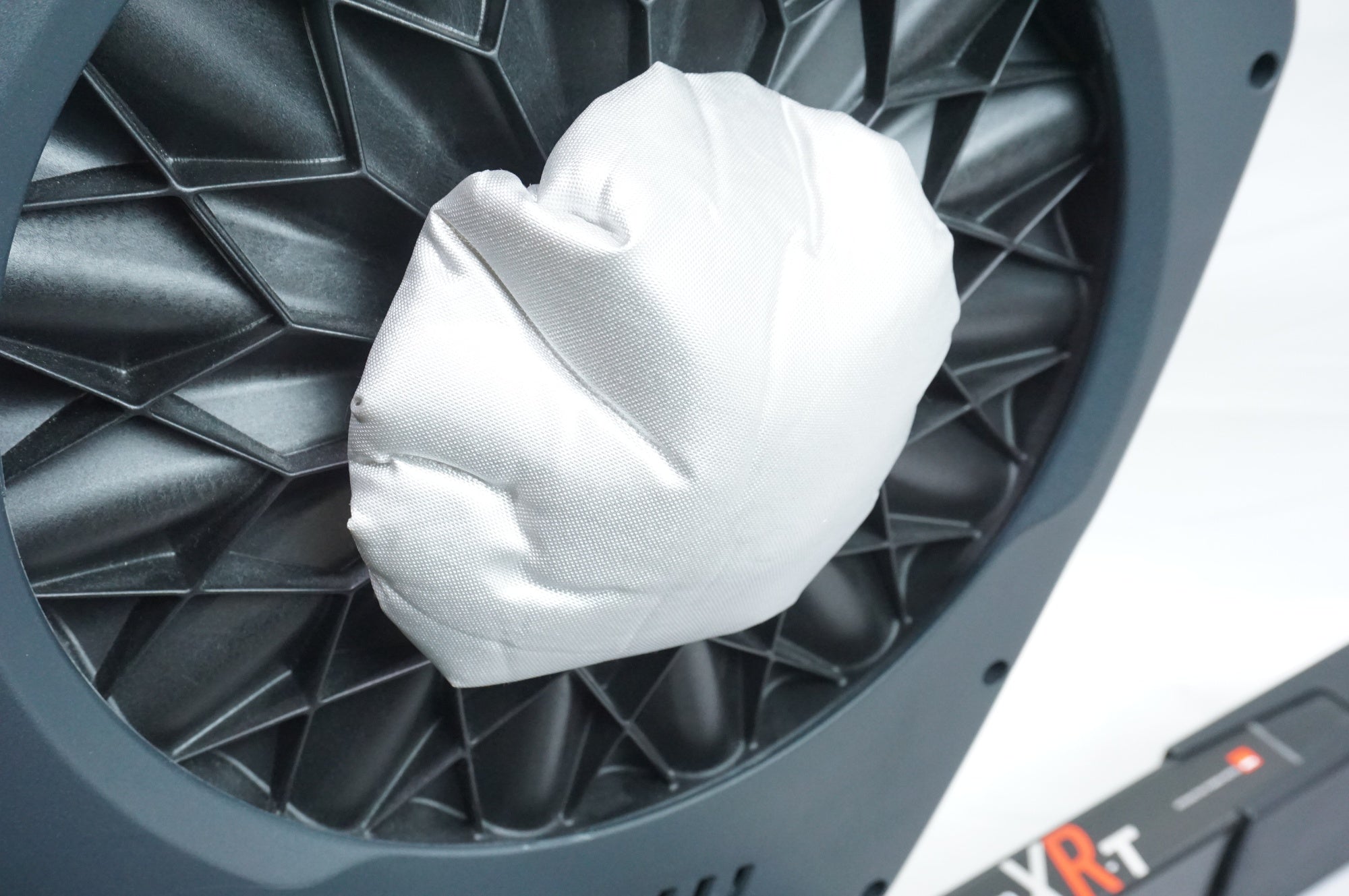 ELITE 「エリート」 DIRETO XR-T サイクルトレーナー / 中目黒店