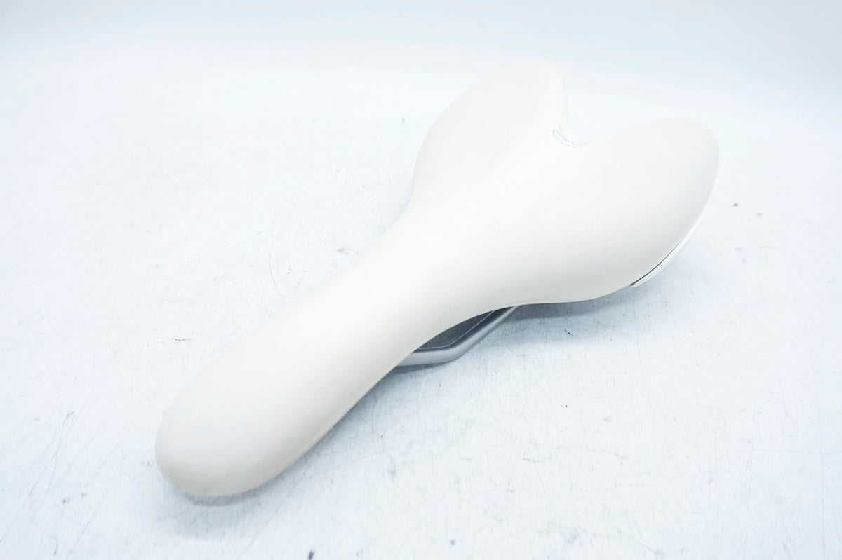 SELLE ROYAL 「セラロイヤル」 VIPER サドル / 大阪門真店