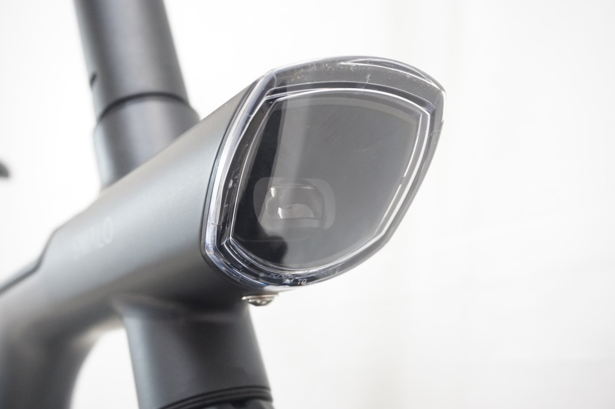 BESV 「ベスビー」 SMALO PX2 2023年モデル 20インチ 電動アシスト自転車 / 福岡アイランドシティ店