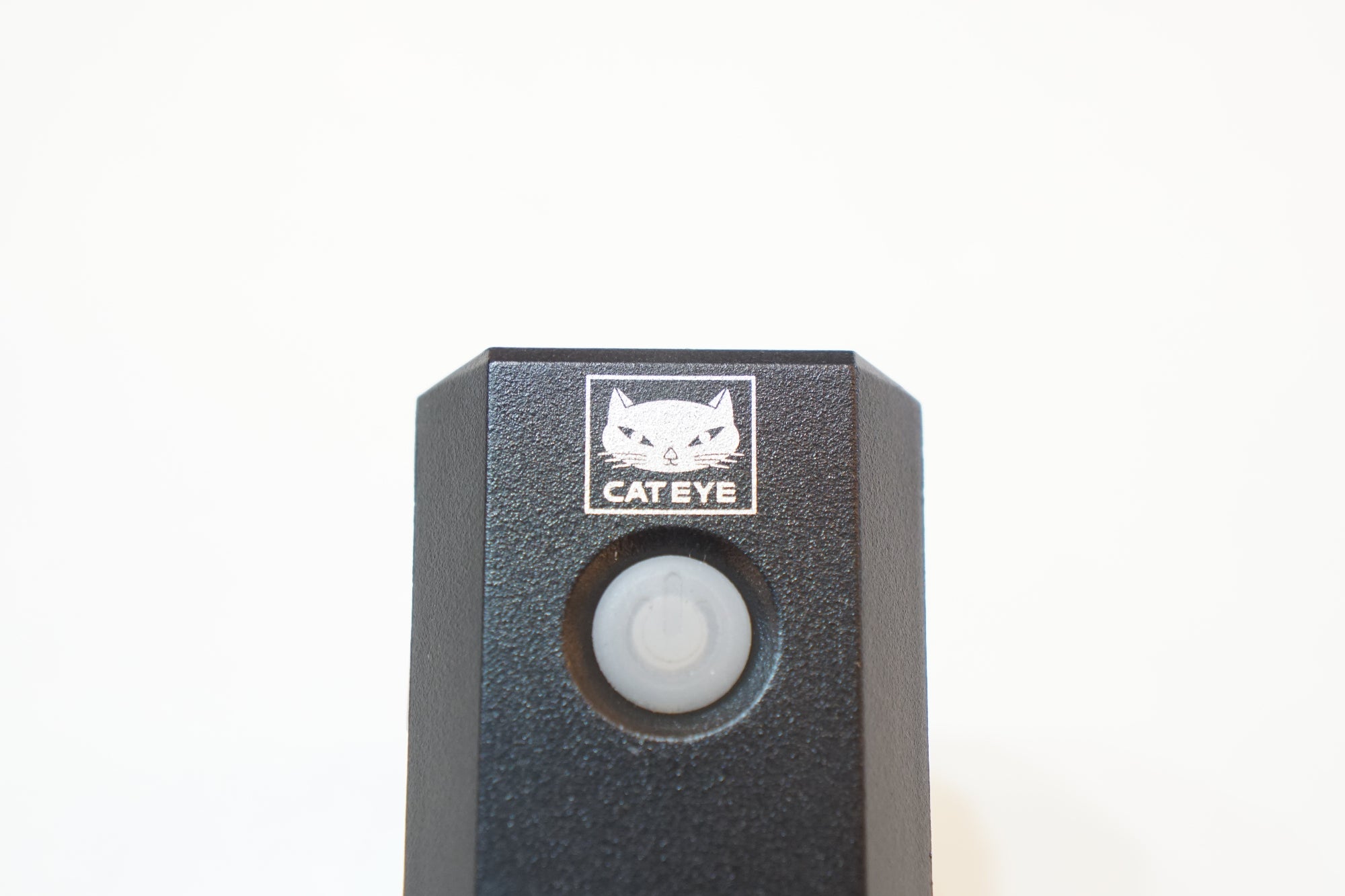CATEYE 「キャットアイ」 AMPP 500N フロントライト / バイチャリ浦和ベース