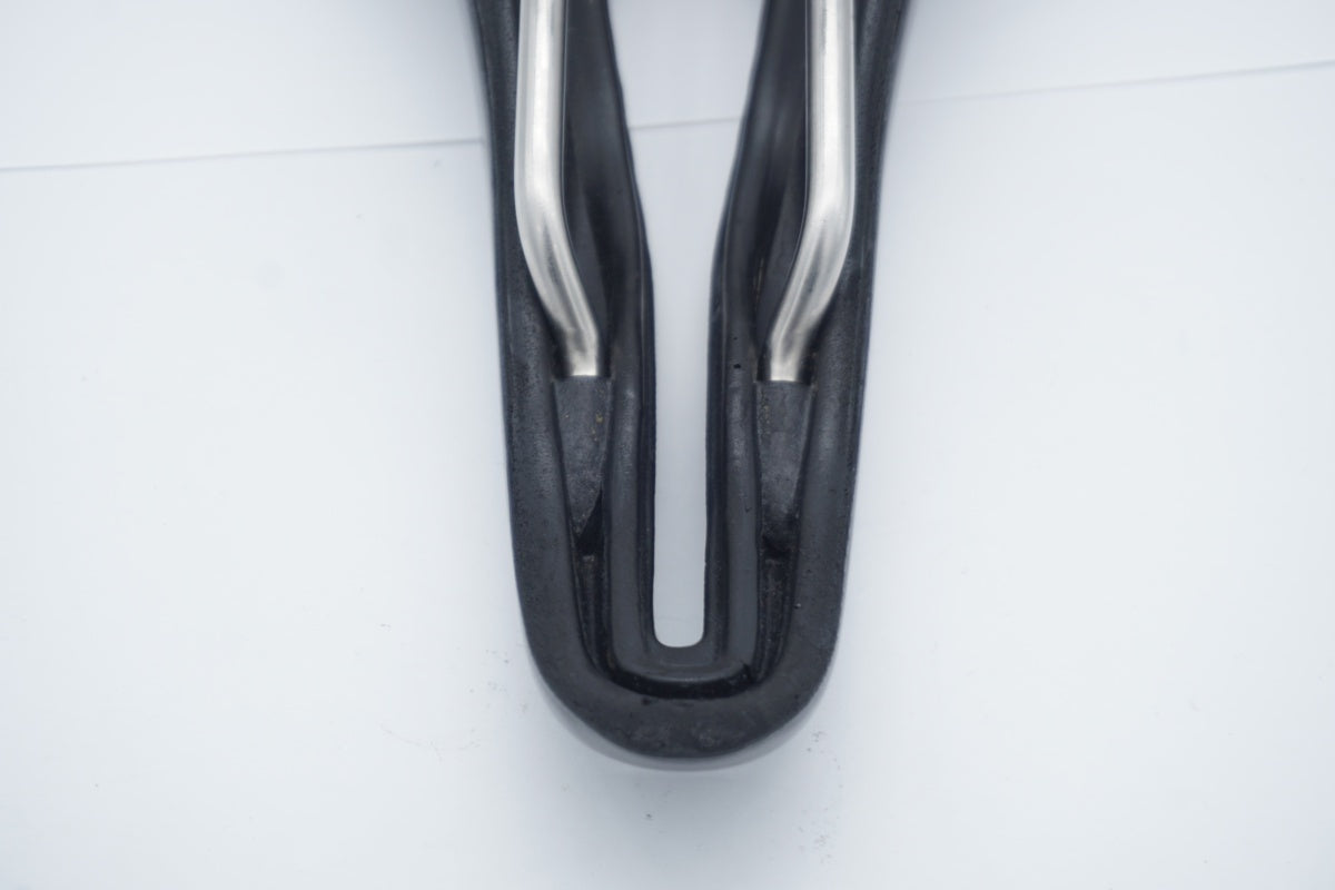 SELLE SMP 「セラエスエムピー」 HELL サドル/ 滋賀大津店
