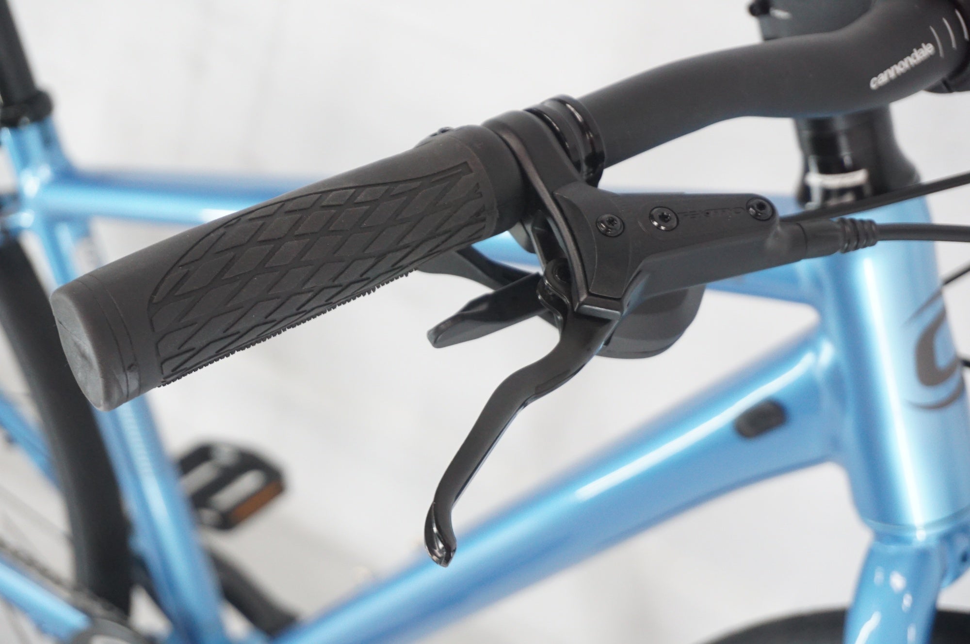CANNONDALE 「キャノンデール」 QUICK4 DISC 2024年モデル クロスバイク / 阪急塚口店