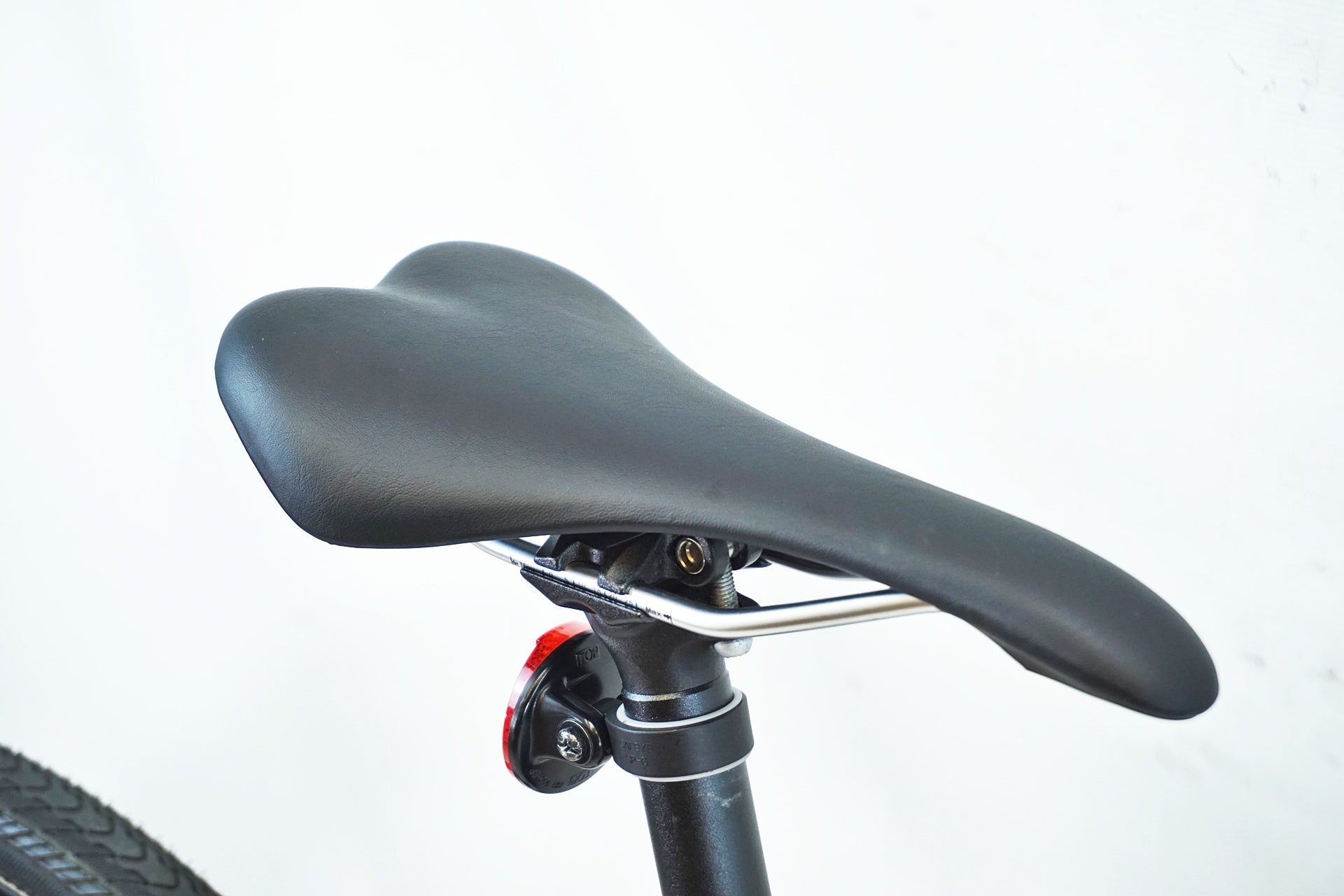 BESV 「ベスビー」 JF1 2022年モデル 電動アシスト自転車 / 有明ガーデン店