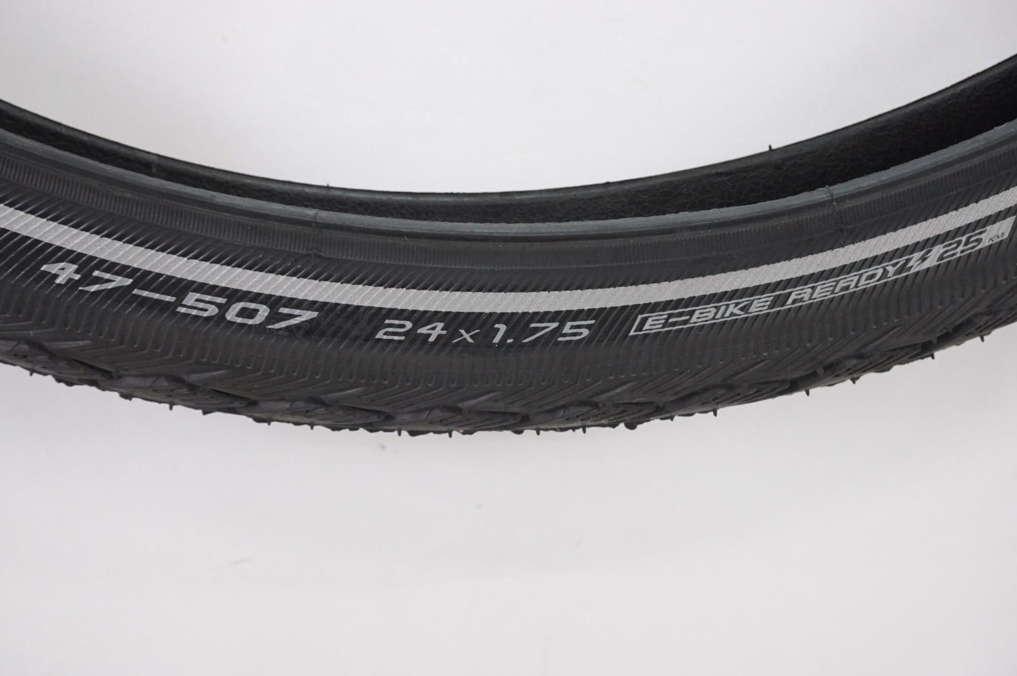 SCHWALBE 「シュワルベ」 MARATHON 24×1.75 (47-507) タイヤ / 大宮店