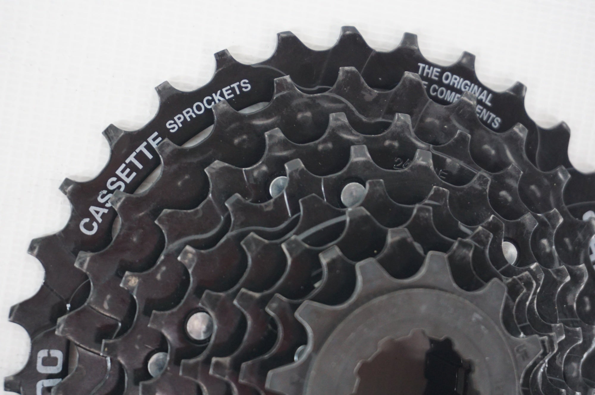 SHIMANO 「シマノ」 CS-HG200-8 12-32T スプロケット / 阪急塚口店