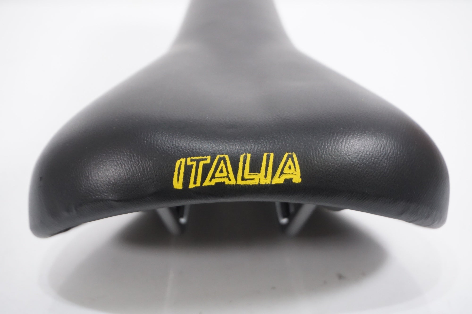 SELLE ITALIA 「セライタリア」 ANATOMIC サドル / AKIBA店