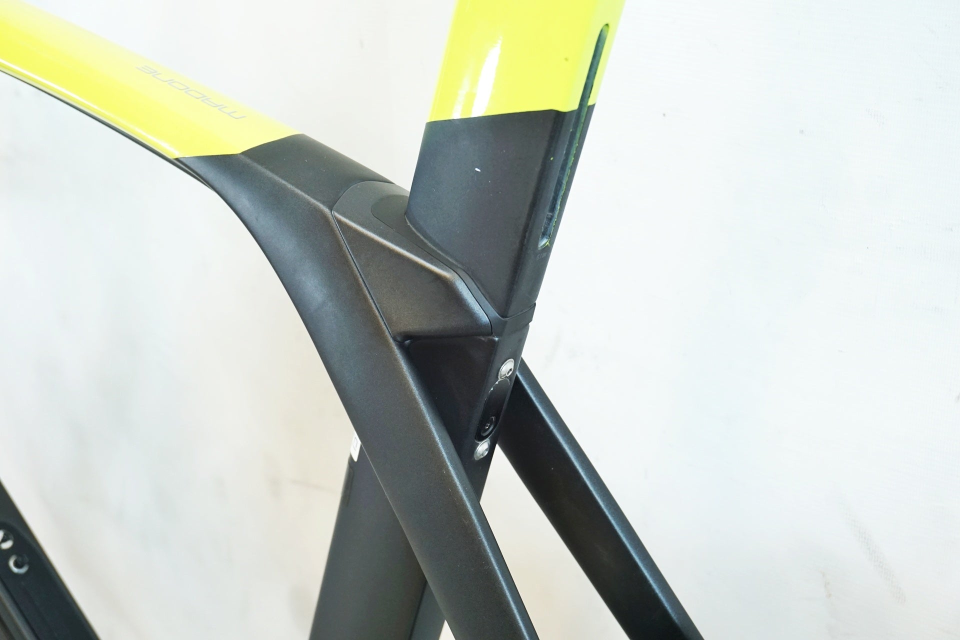 TREK 「トレック」 MADONE SL6 DISC 2020-2021年モデル ロードバイク / 有明ガーデン店