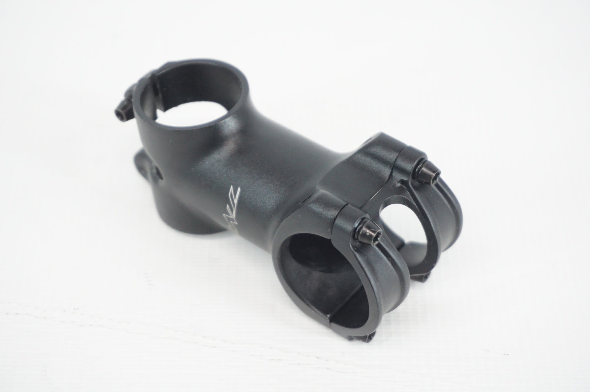 TNI 「ティーエヌアイ」 HELIUM 17 Φ31.8 60mm ステム / 阪急塚口店