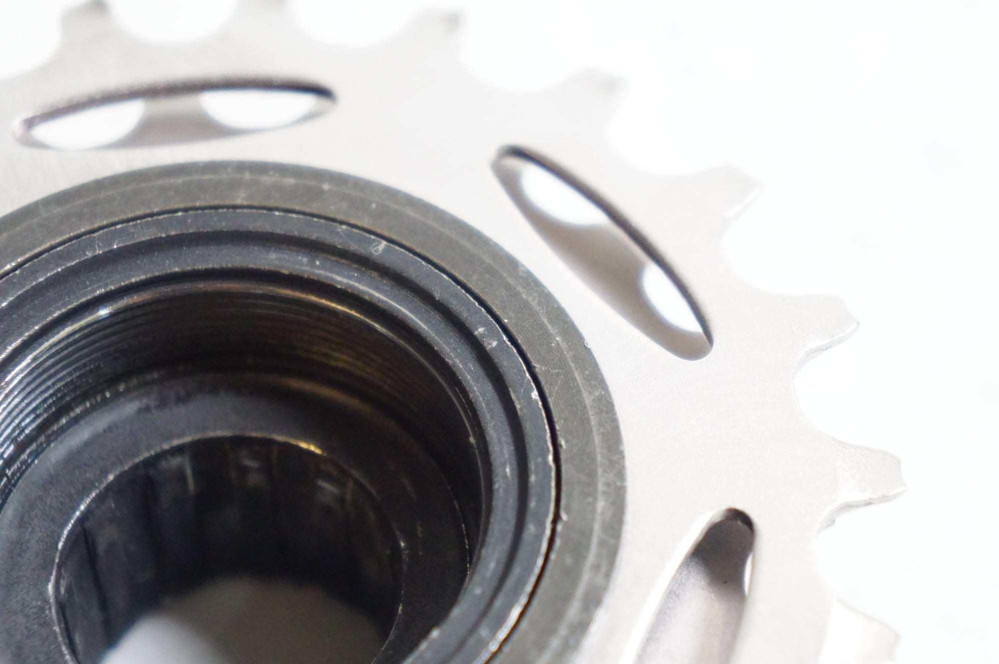 SHIMANO 「シマノ」 DURA-ACE MF-7400-7 12-21T ボスフリー スプロケット / 熊谷本店