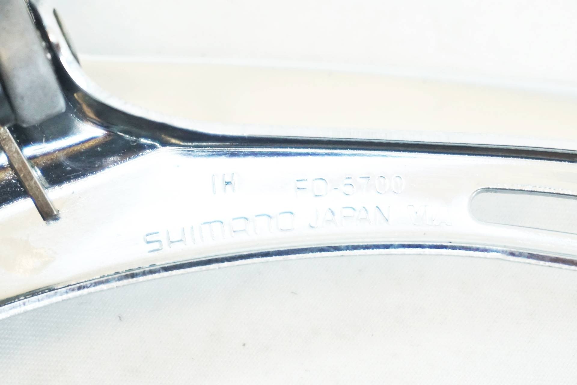 SHIMANO 「シマノ」 105 FD-5700 フロントディレイラー / 有明ガーデン店