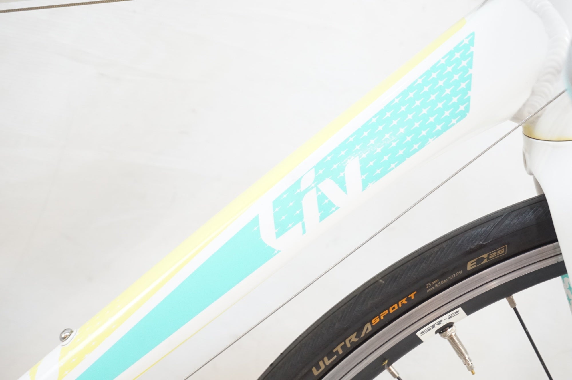 GIANT 「ジャイアント」 LIV AVAIL 2 2017年モデル ロードバイク / 浦和ベース