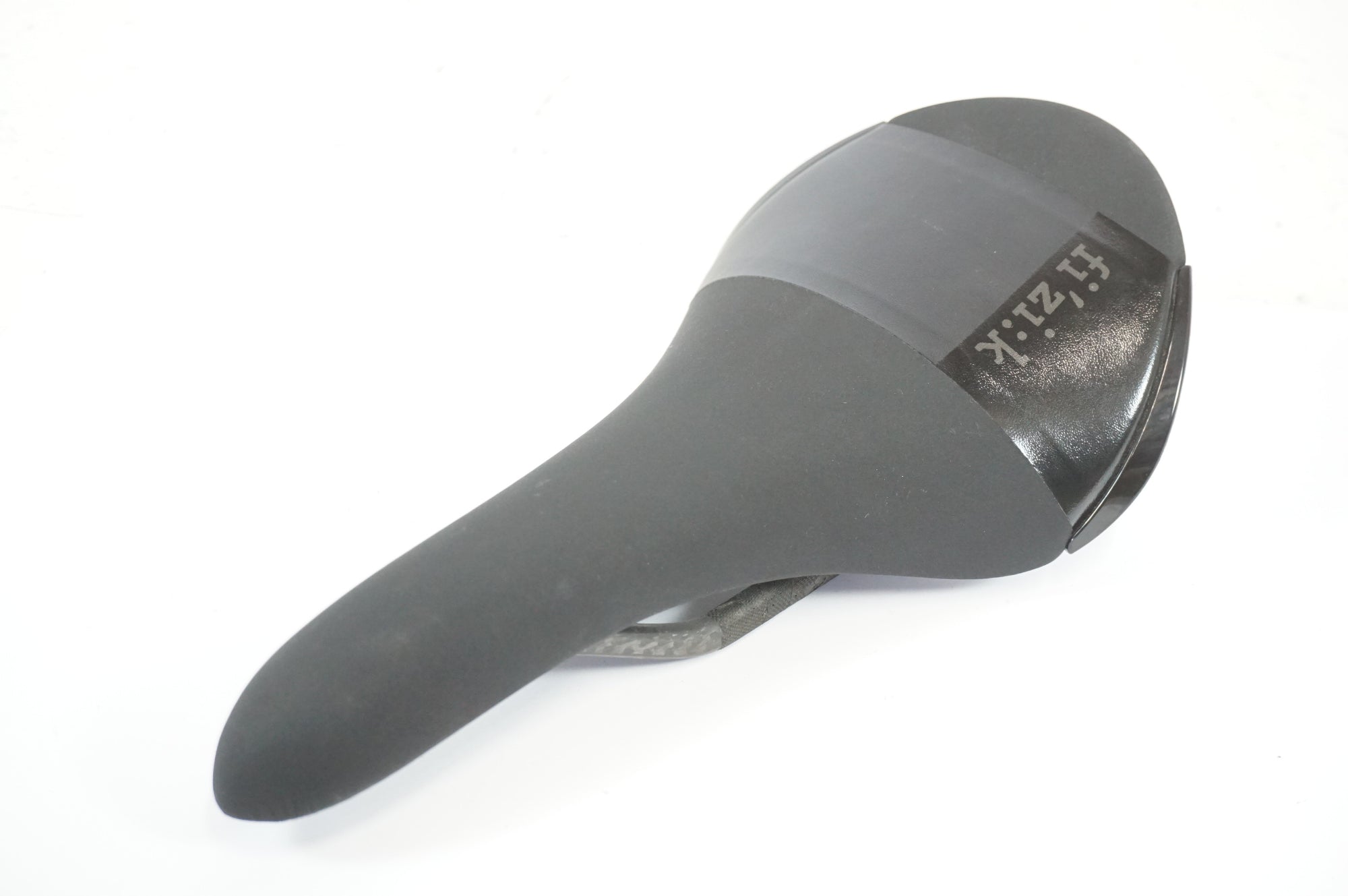 FIZIK 「フィジーク」 ALIANTE R1 REGULAR カーボンレール サドル / 宇都宮店