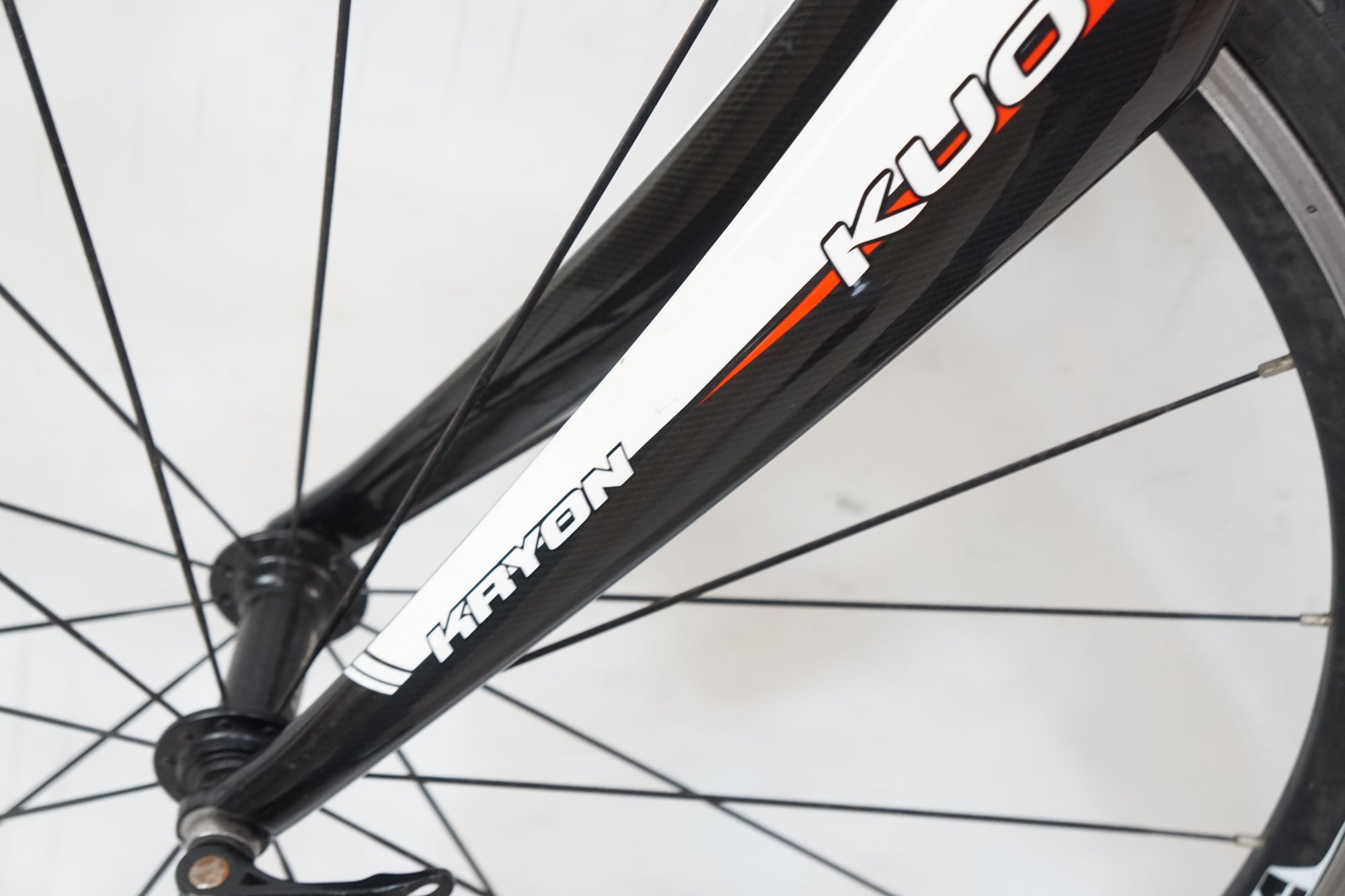 KUOTA 「クオータ」 KRYON 2015年モデル ロードバイク / バイチャリ浦和ベース