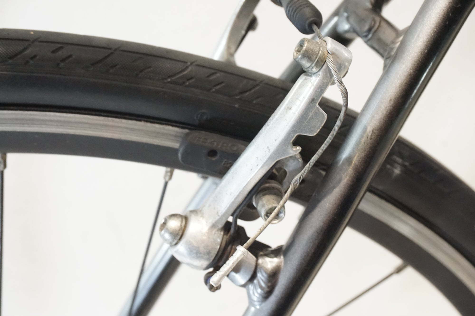 GIANT 「ジャイアント」 ESCAPE R3 2015年ごろモデル クロスバイク / 横浜戸塚店