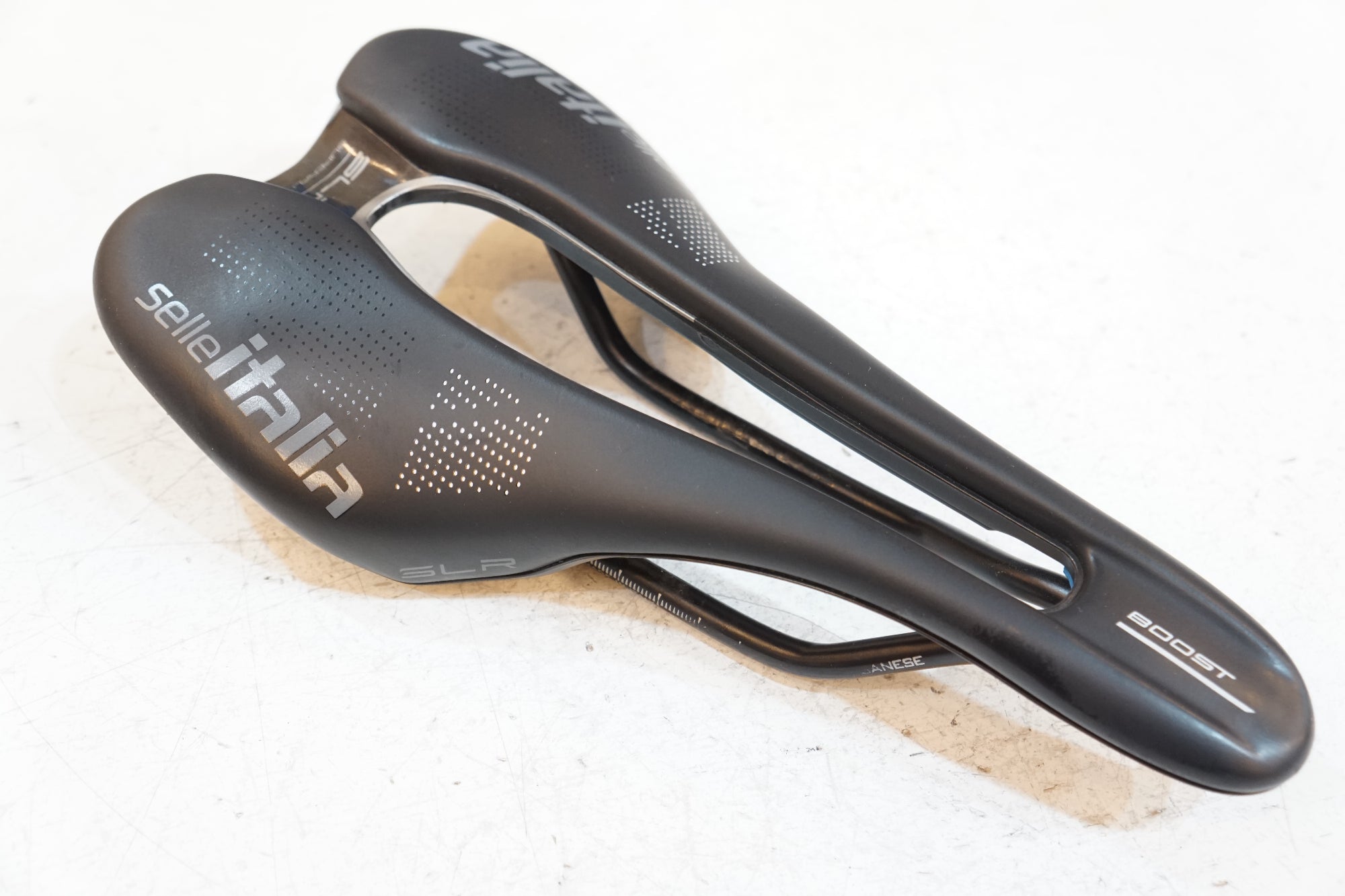 SELLE ITALIA 「セラ イタリア」 SLR サドル / バイチャリ浦和ベース