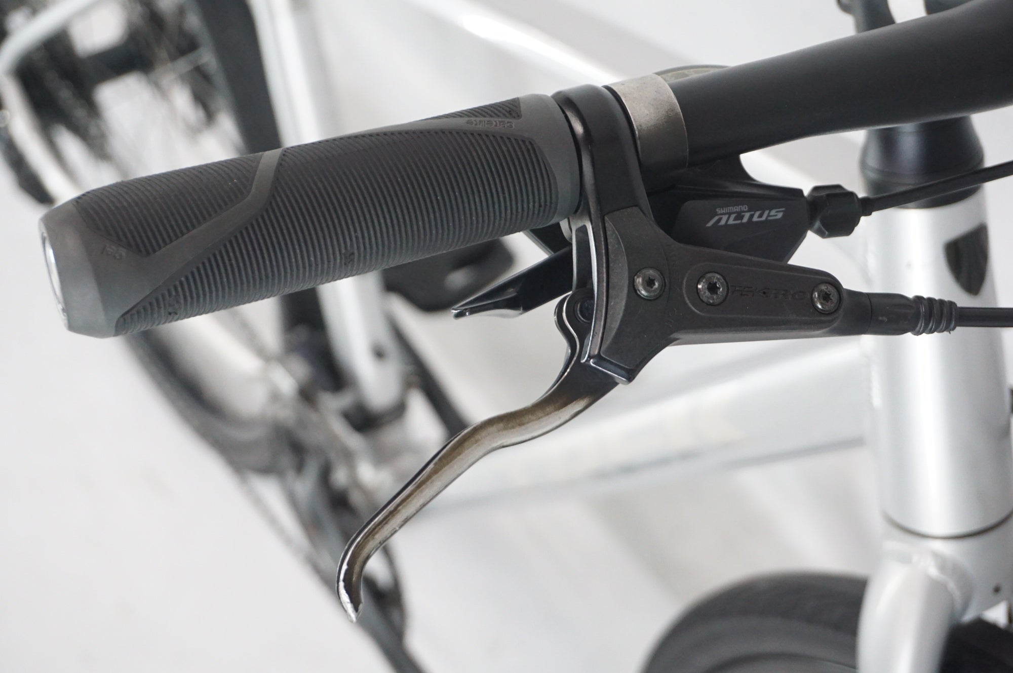 TREK 「トレック」 FX2 DISC 2022-23年モデル クロスバイク / 阪急塚口店