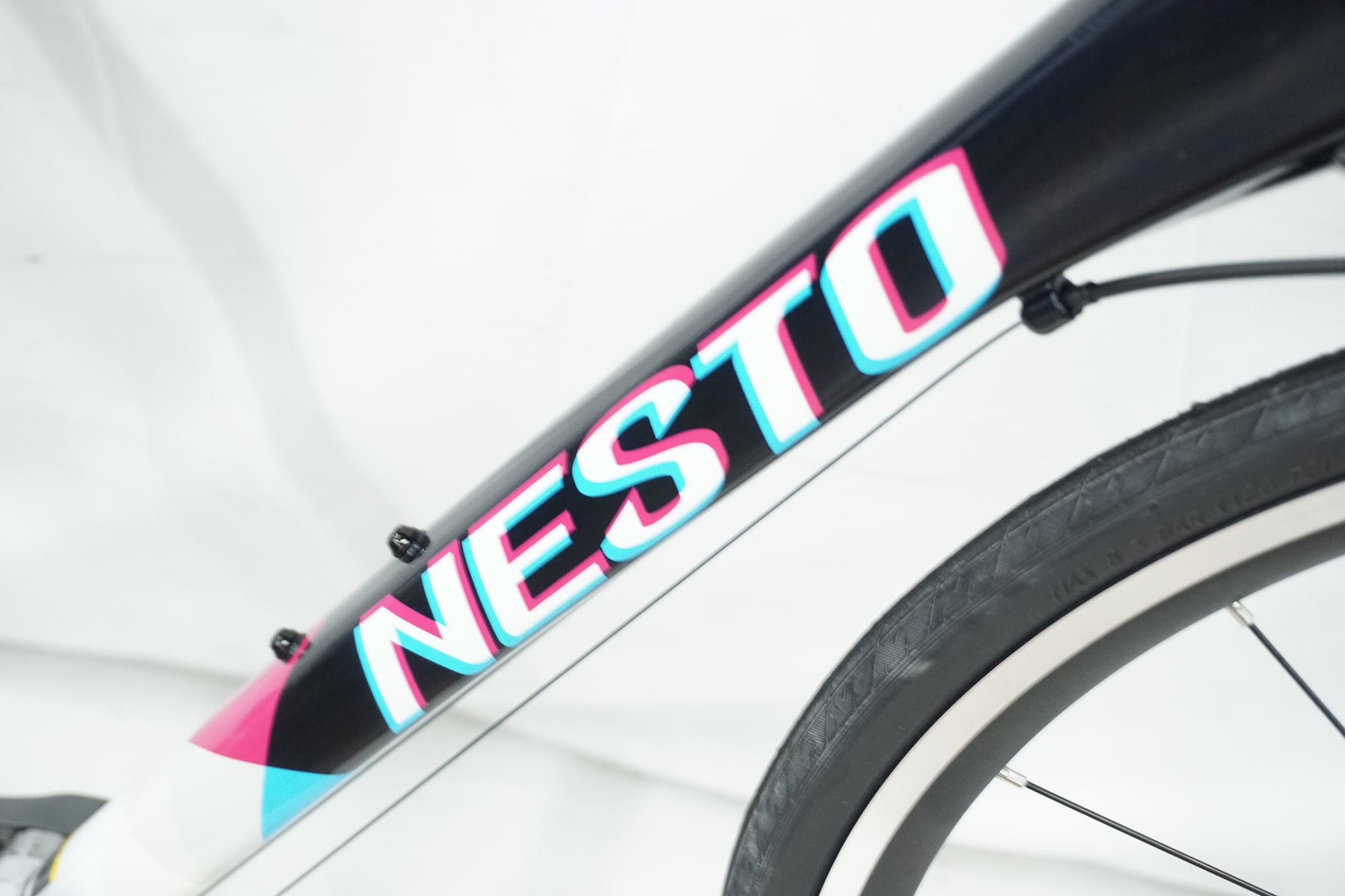 NESTO 「ネスト」 FALAD PRO 2024年モデル ロードバイク / 奈良店