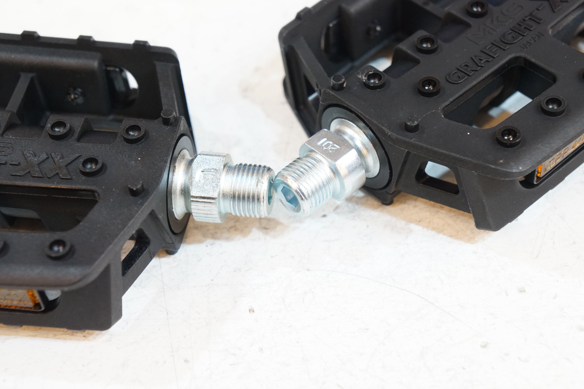 MKS 「ミカシマ」 GRAFIGHT-XX ペダル / バイチャリ浦和ベース